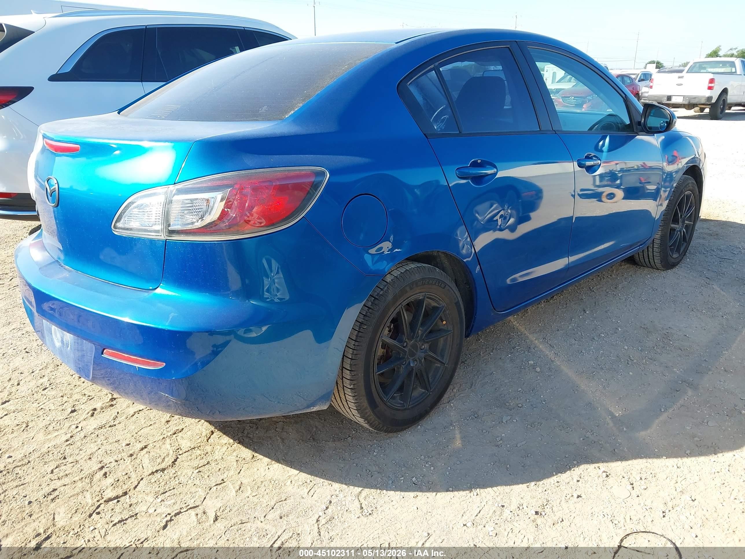 2012 Mazda Mazda3 I Touring Синий vin: JM1BL1V77C1691912