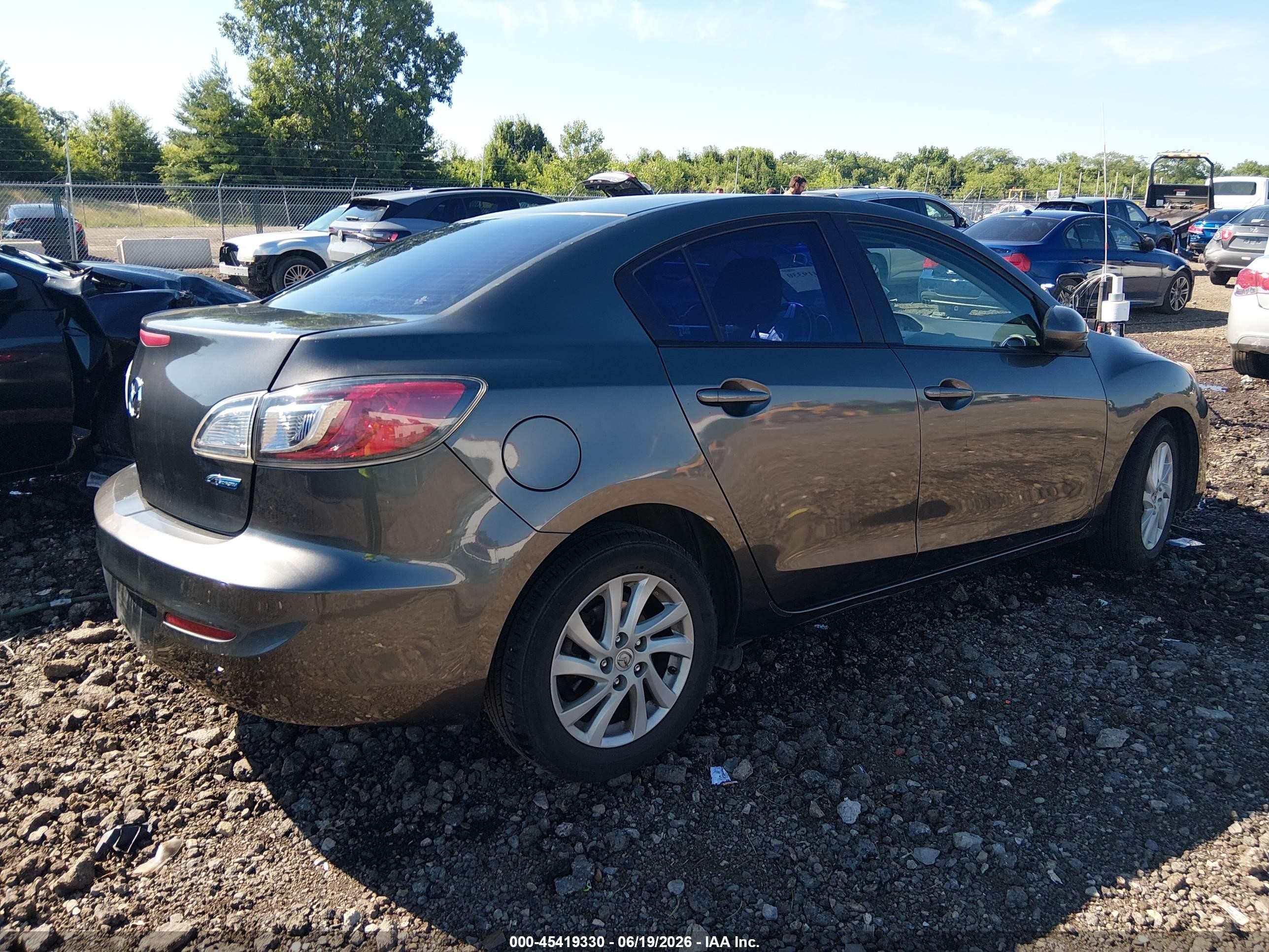 2012 Mazda Mazda3 I Touring Gray vin: JM1BL1V78C1522417