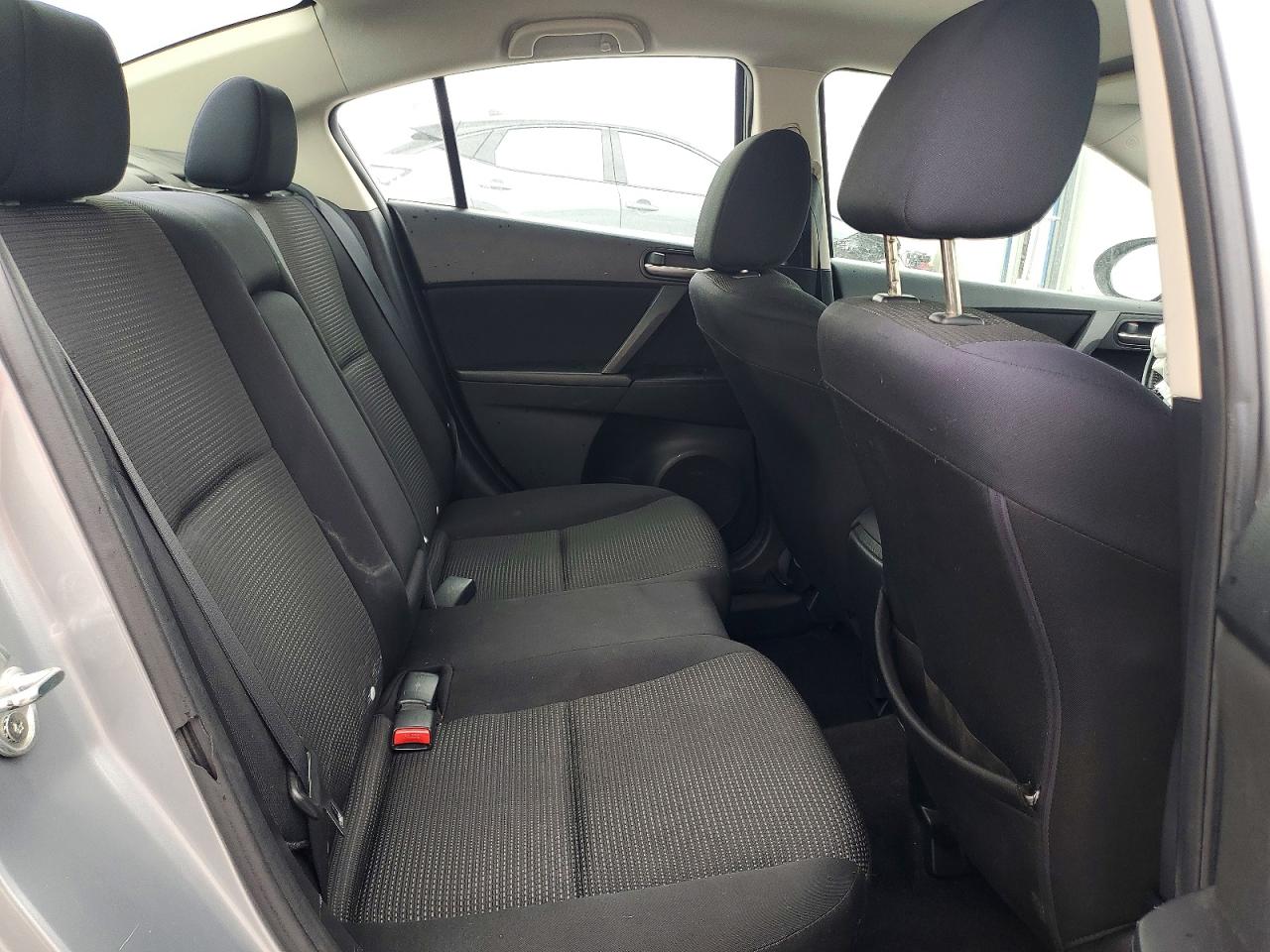 2012 Mazda 3 I Серебряный vin: JM1BL1V78C1553750