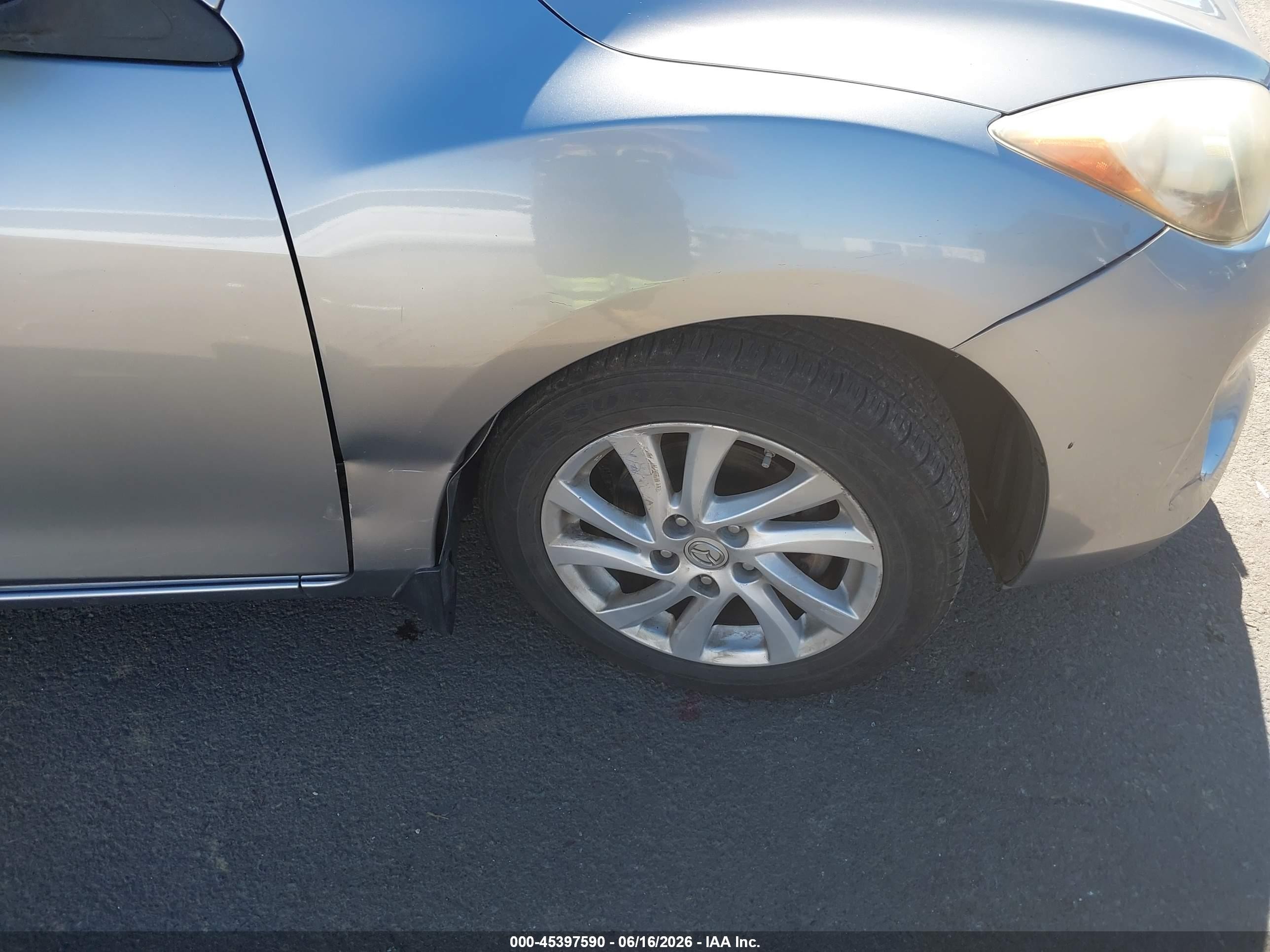 2012 Mazda Mazda3 I Touring Gray vin: JM1BL1V78C1658191