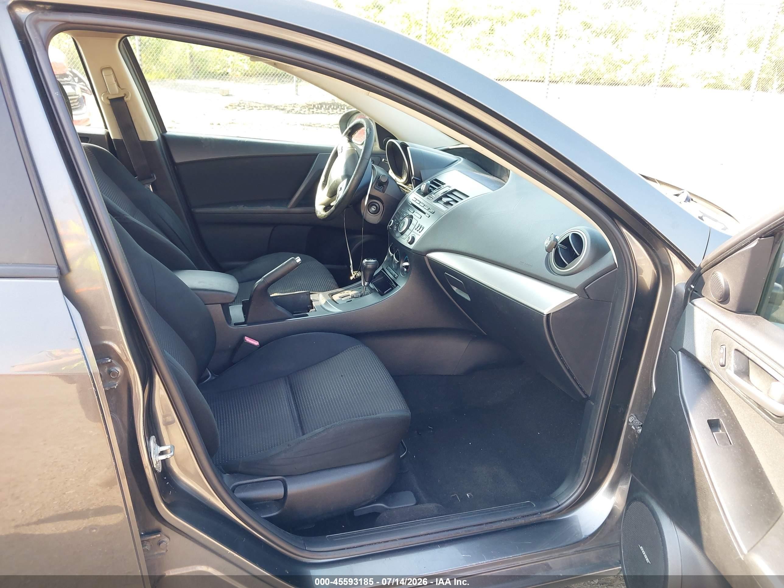 2012 Mazda Mazda3 I Touring Gray vin: JM1BL1V78C1667005