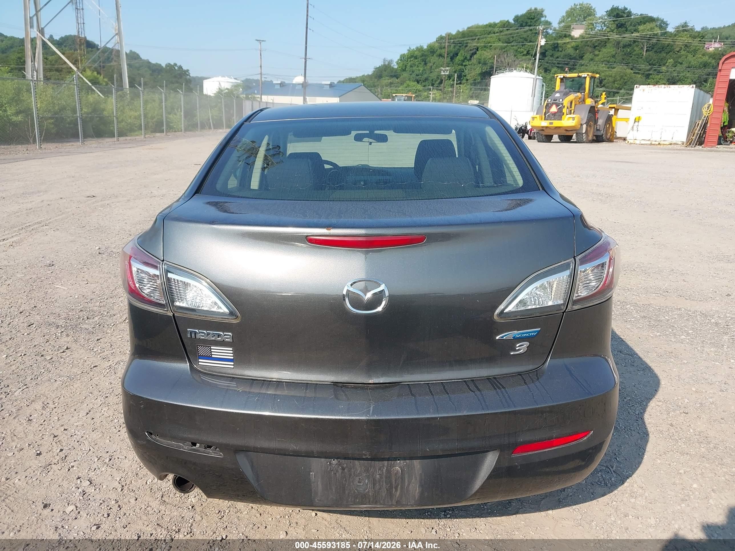 2012 Mazda Mazda3 I Touring Gray vin: JM1BL1V78C1667005