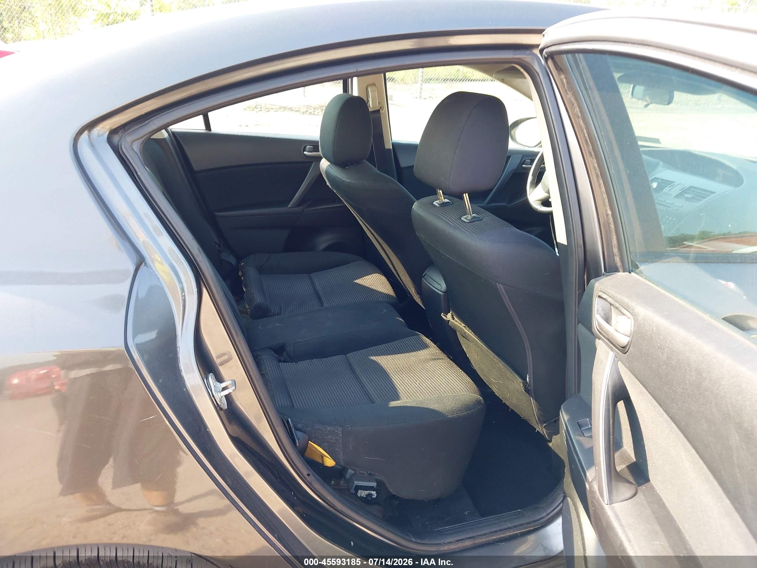 2012 Mazda Mazda3 I Touring Gray vin: JM1BL1V78C1667005