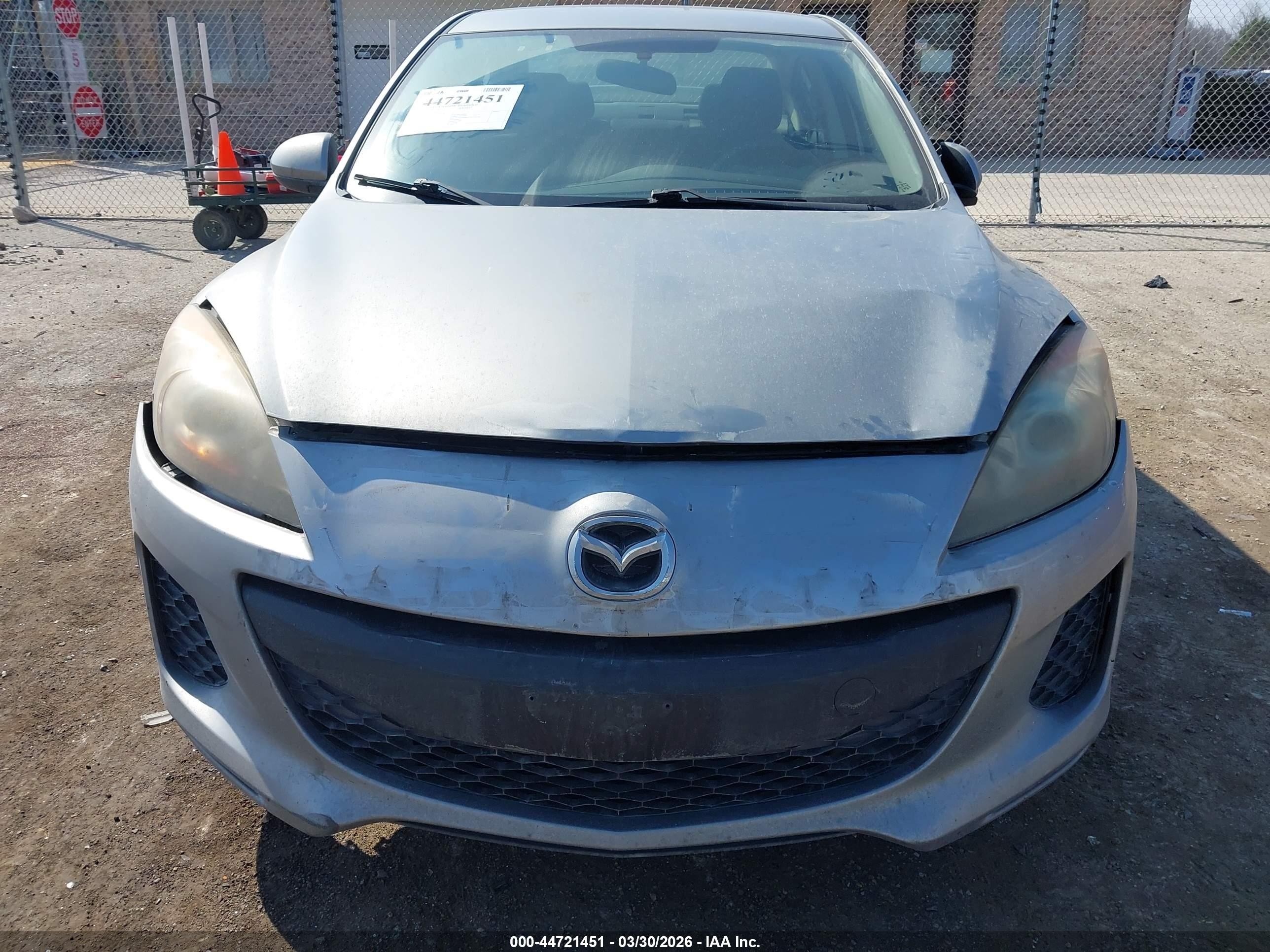 2012 Mazda Mazda3 I Touring Silver vin: JM1BL1V79C1654859