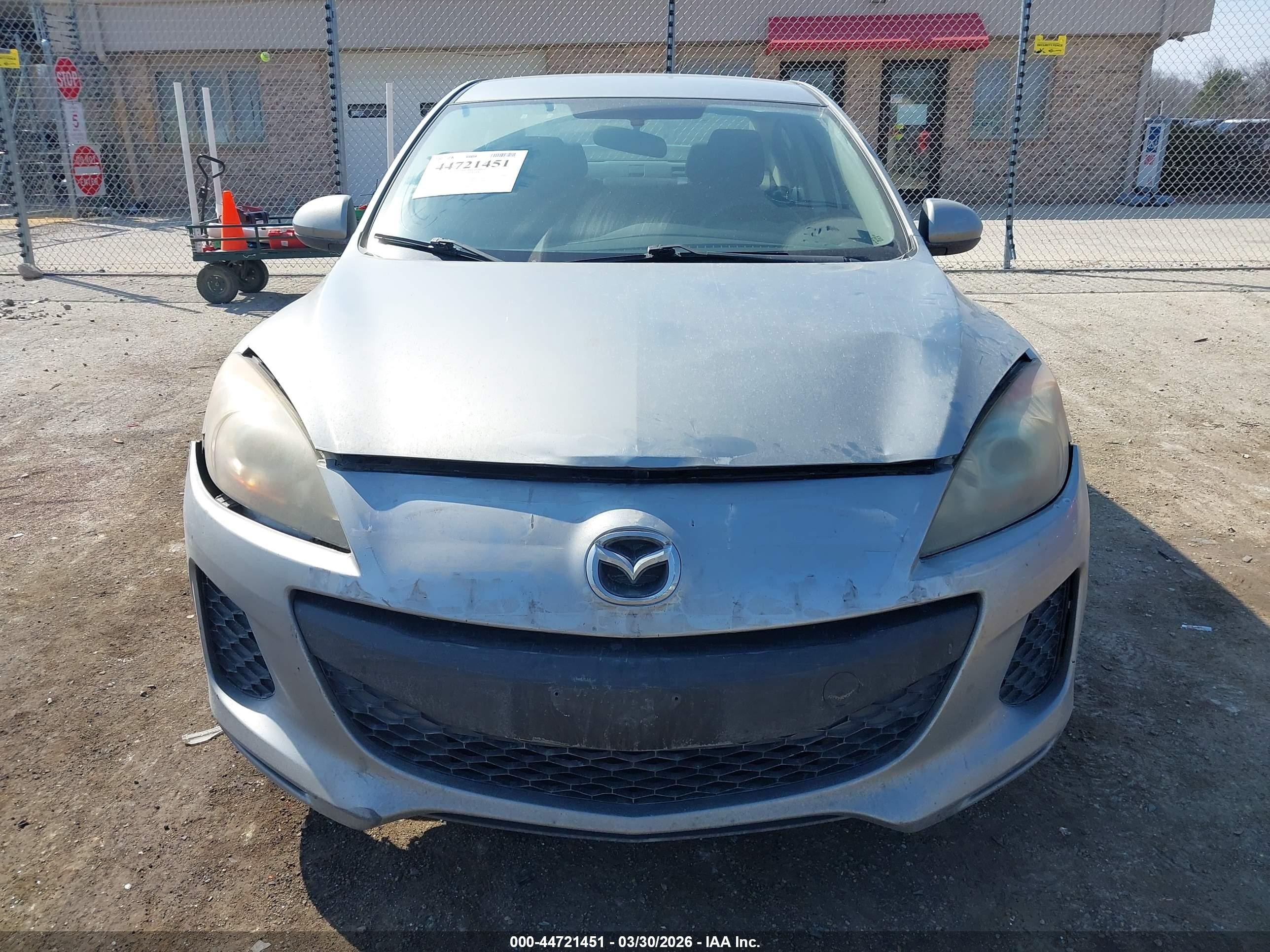 2012 Mazda Mazda3 I Touring Silver vin: JM1BL1V79C1654859