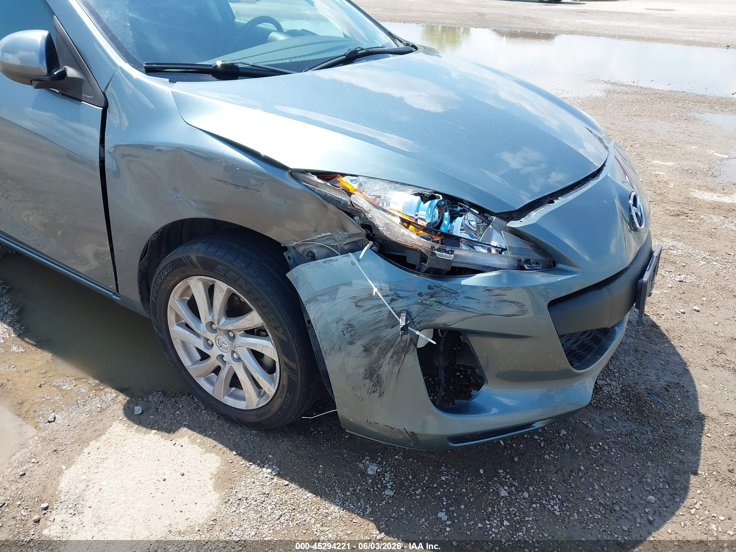 2012 Mazda Mazda3 I Touring Green vin: JM1BL1V79C1663822