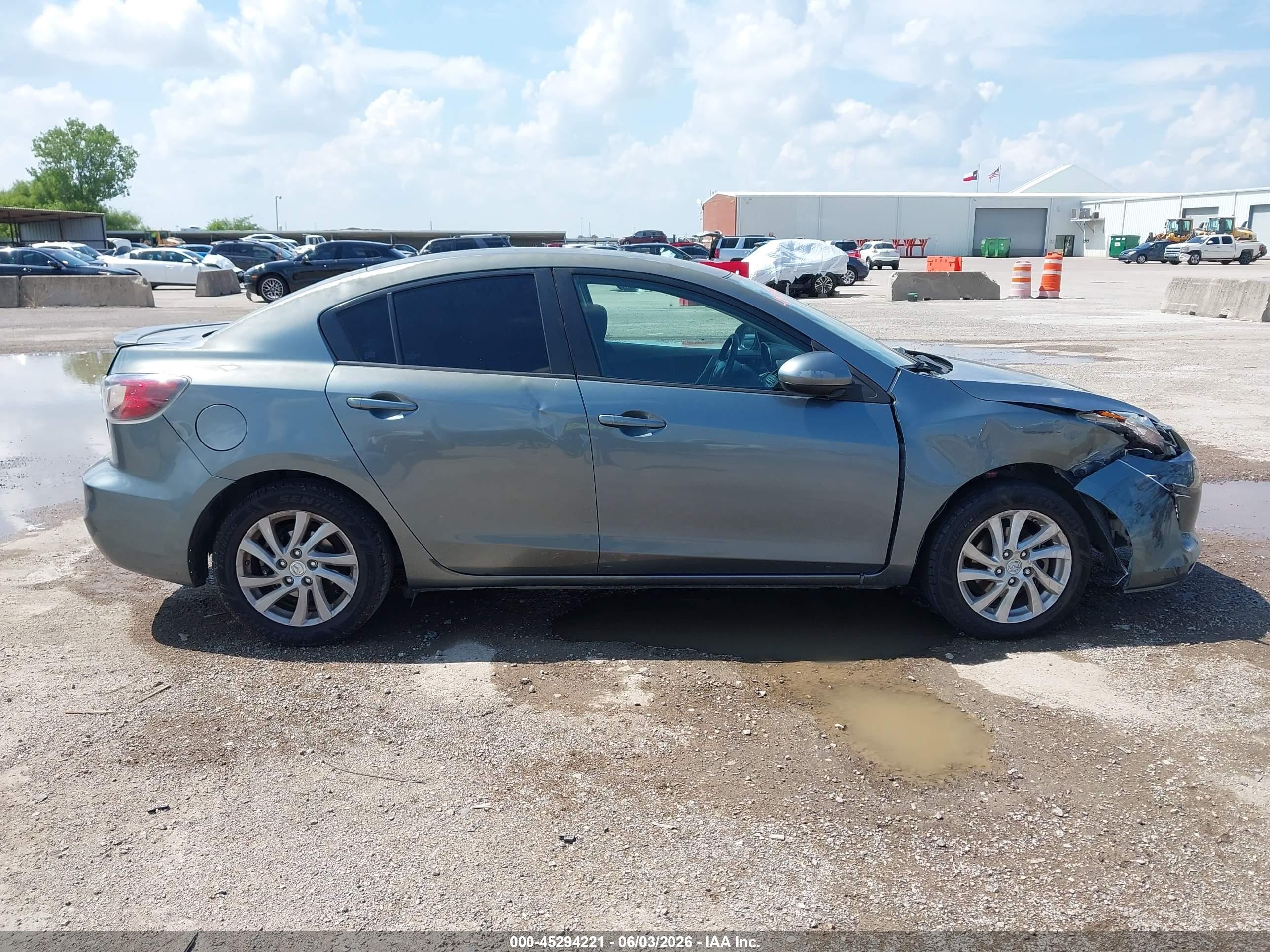 2012 Mazda Mazda3 I Touring Green vin: JM1BL1V79C1663822