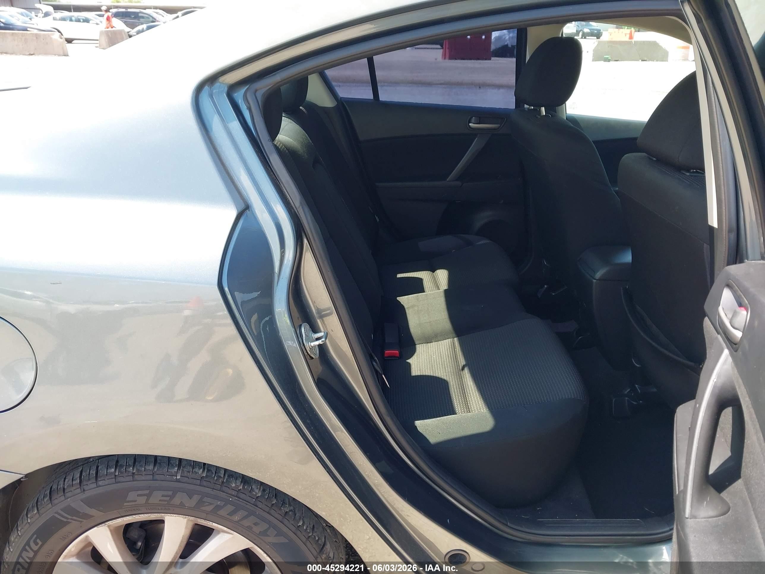 2012 Mazda Mazda3 I Touring Green vin: JM1BL1V79C1663822