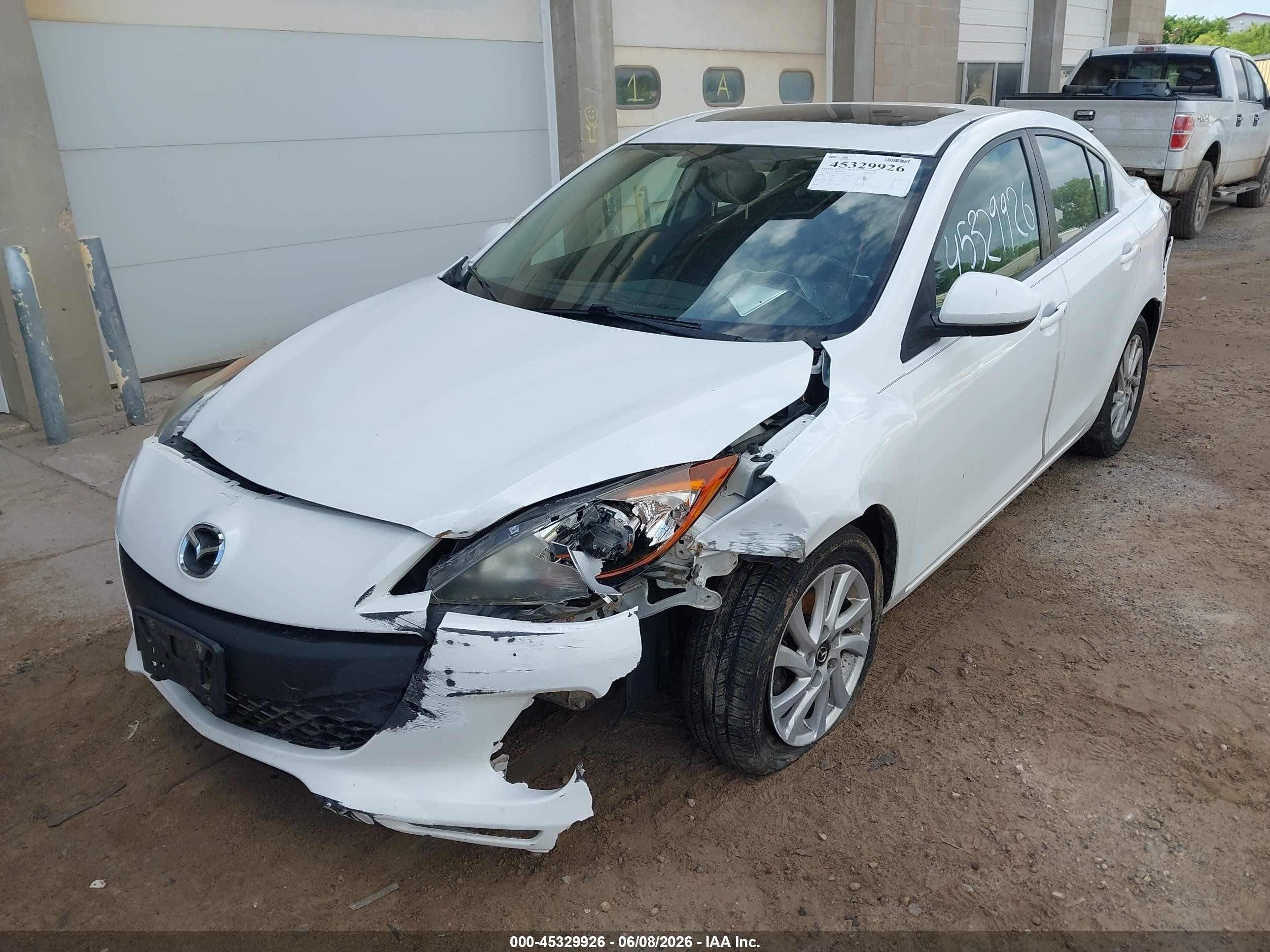 2013 Mazda Mazda3 I Touring Белый vin: JM1BL1V79D1743204