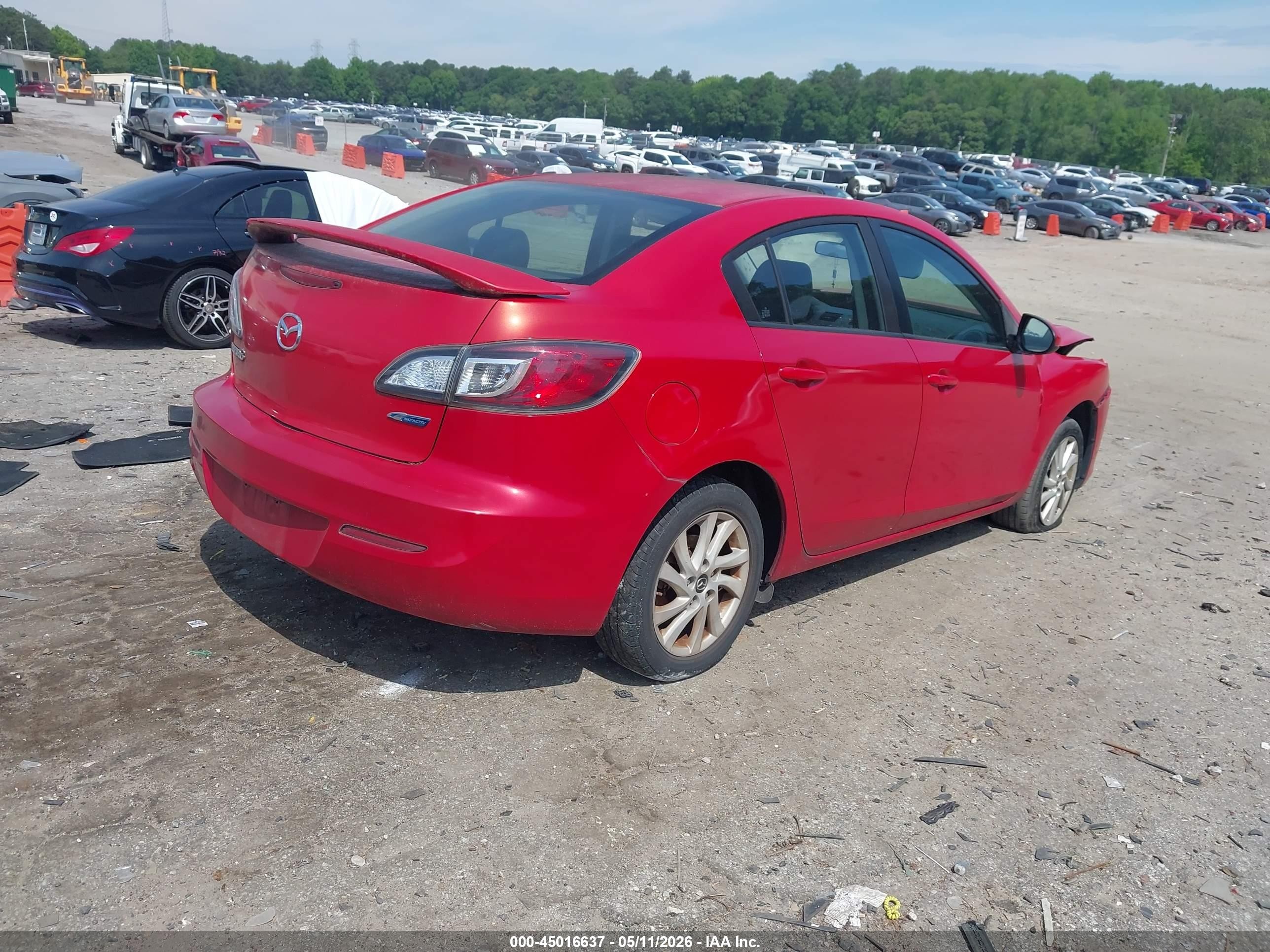 2013 Mazda Mazda3 I Touring Red vin: JM1BL1V79D1781144