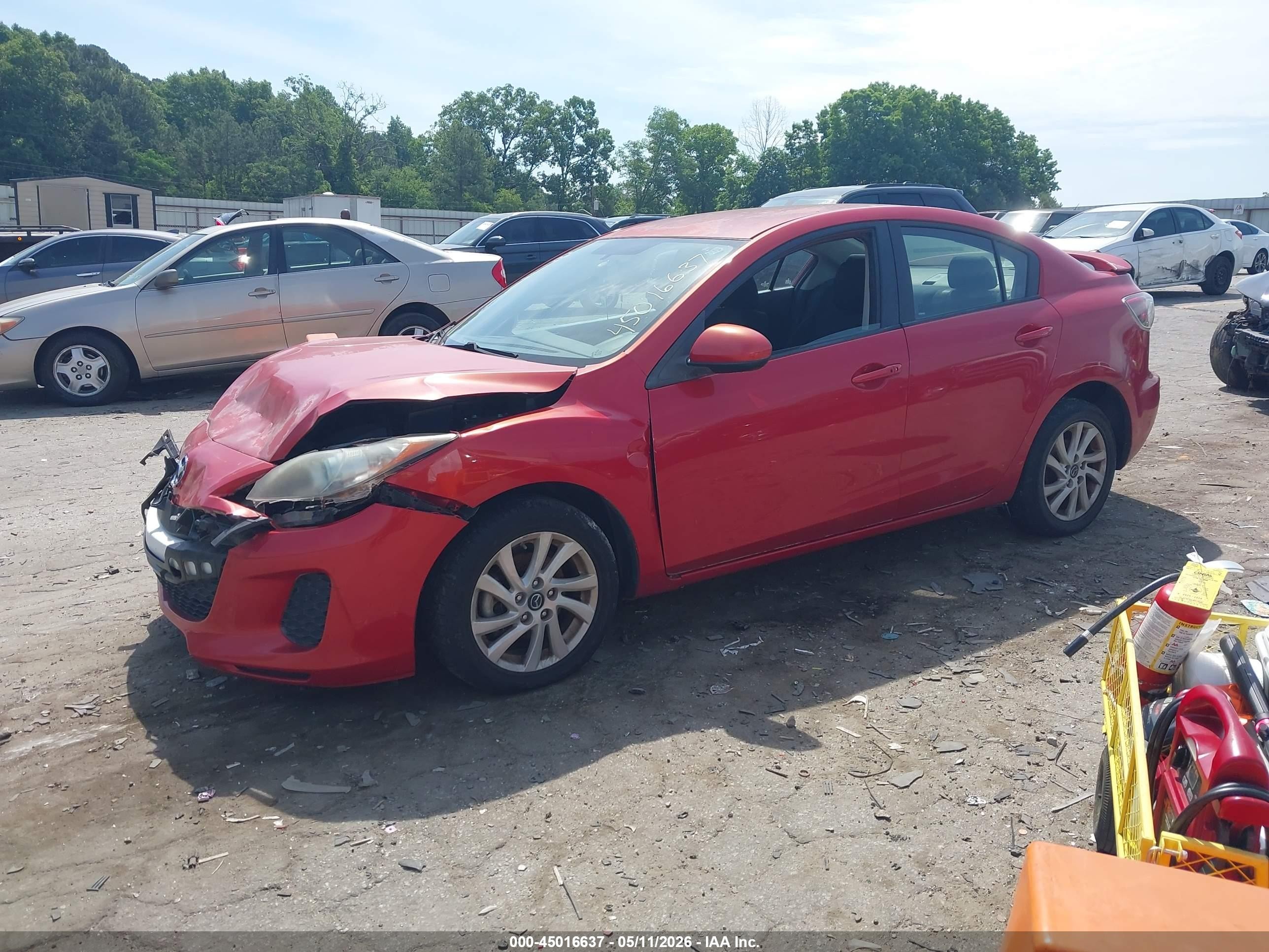 2013 Mazda Mazda3 I Touring Red vin: JM1BL1V79D1781144