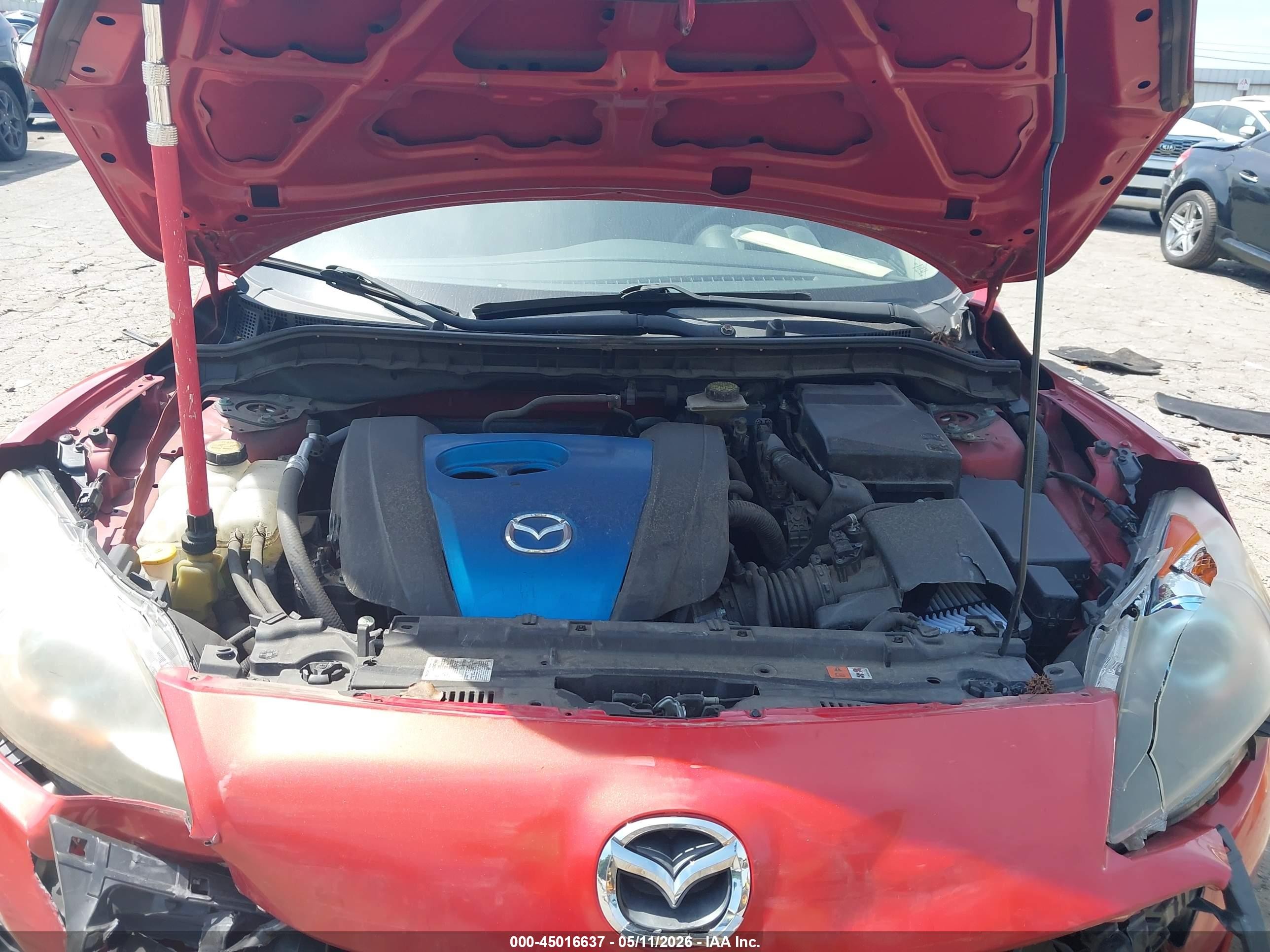 2013 Mazda Mazda3 I Touring Red vin: JM1BL1V79D1781144