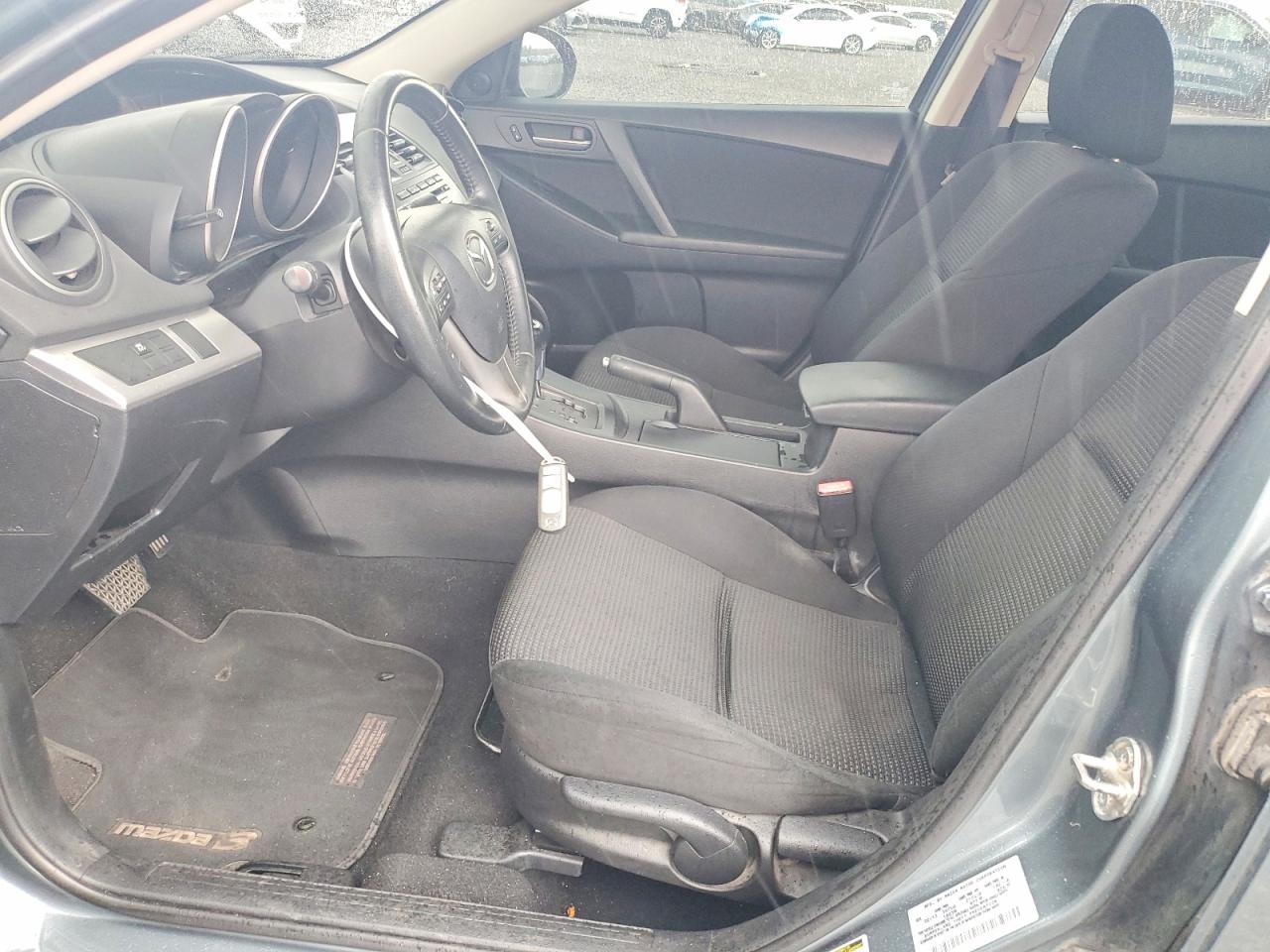 2013 Mazda 3 Gray vin: JM1BL1V79D1797327