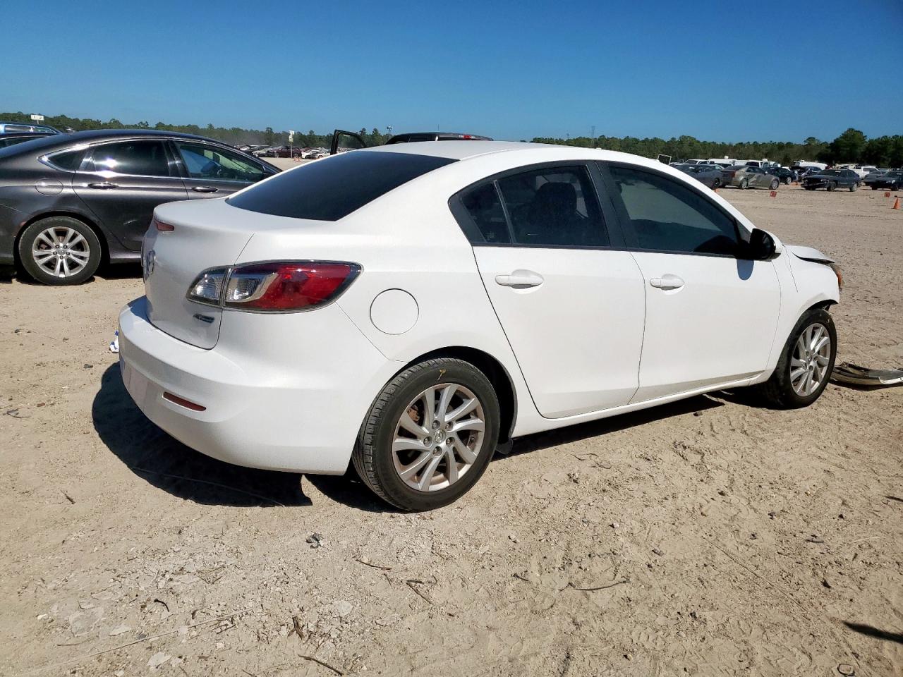 2012 Mazda 3 I White vin: JM1BL1V7XC1567956