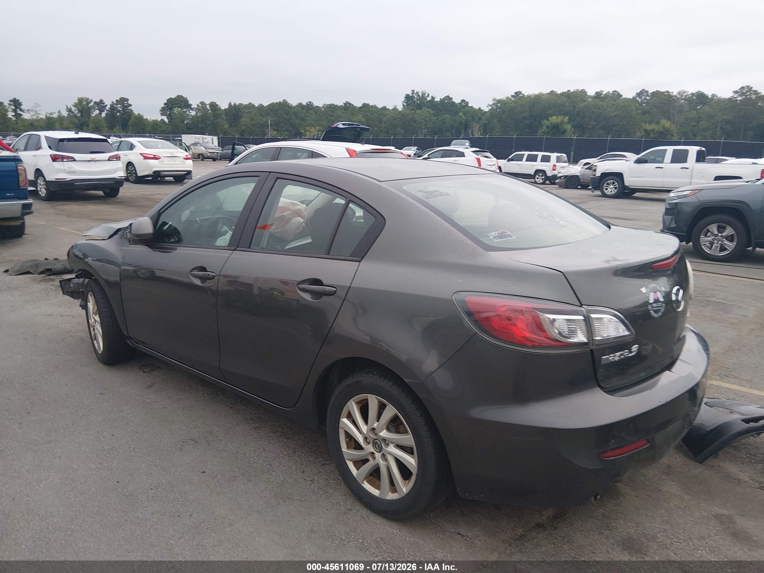 2013 Mazda Mazda3 I Touring Черный vin: JM1BL1V7XD1766832