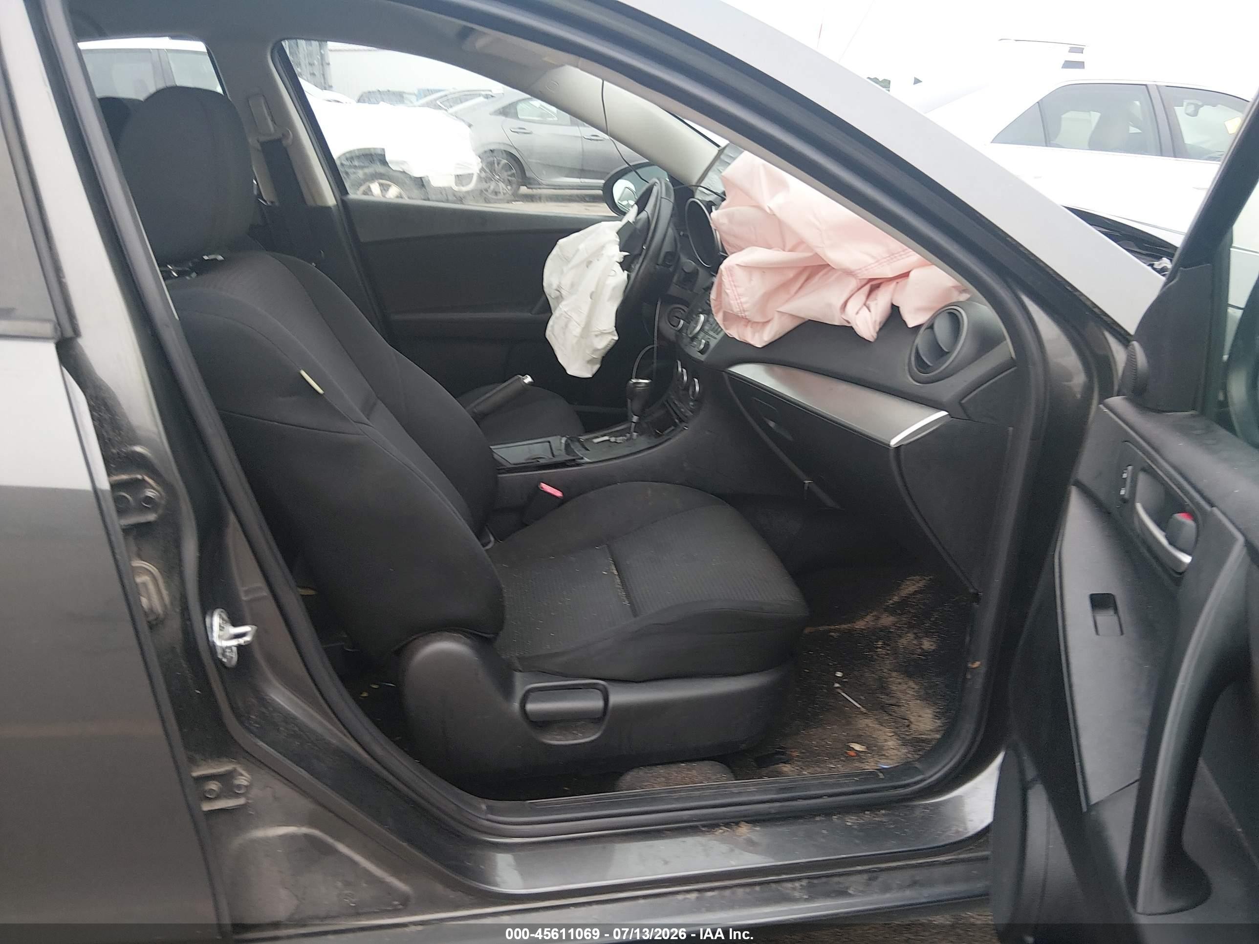 2013 Mazda Mazda3 I Touring Черный vin: JM1BL1V7XD1766832
