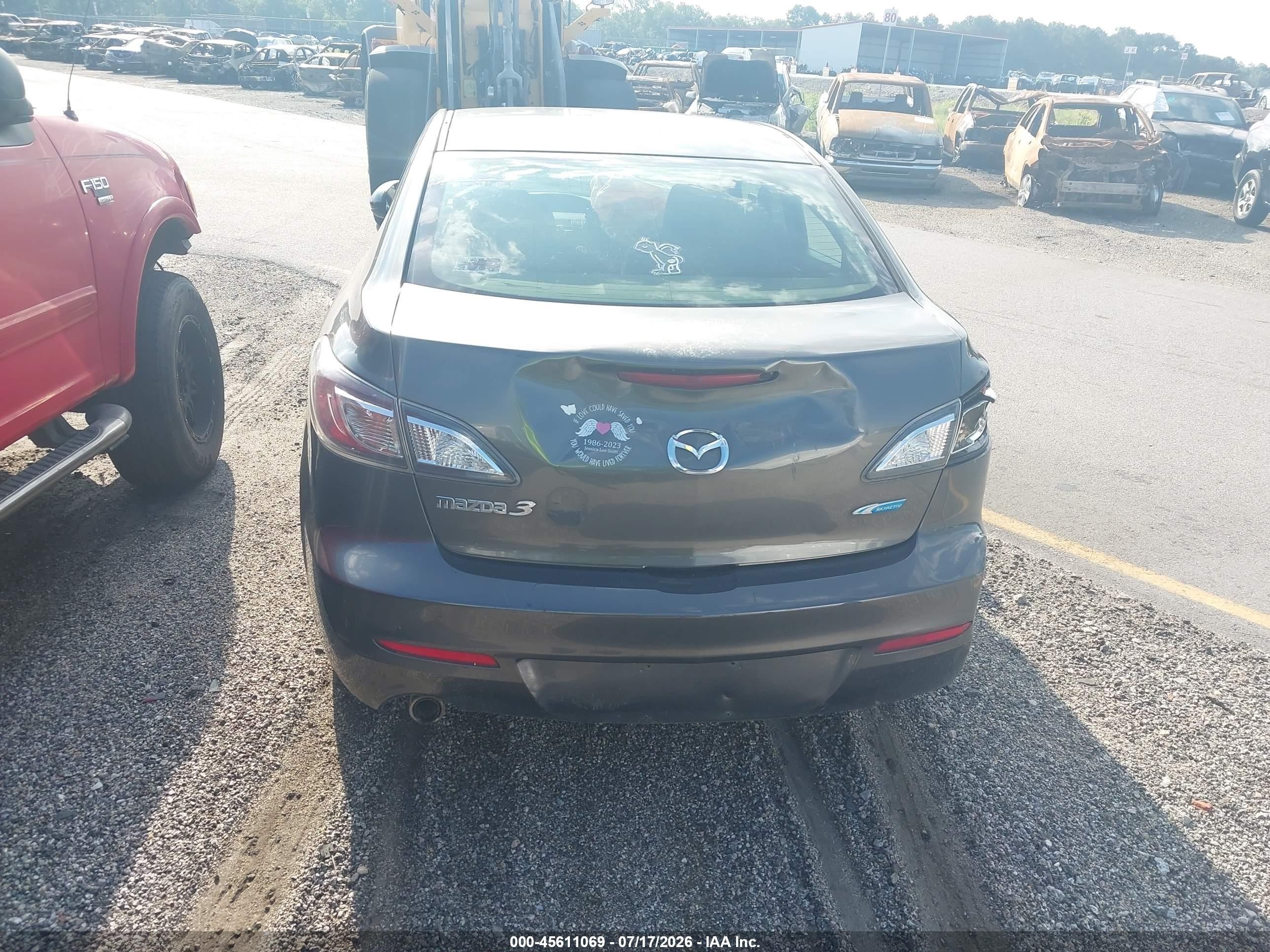 2013 Mazda Mazda3 I Touring Черный vin: JM1BL1V7XD1766832