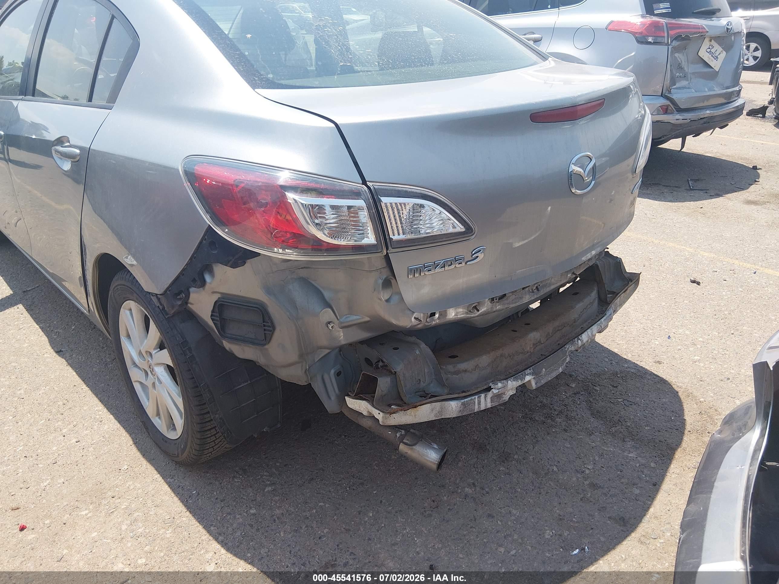 2012 Mazda Mazda3 I Touring Silver vin: JM1BL1V80C1613304