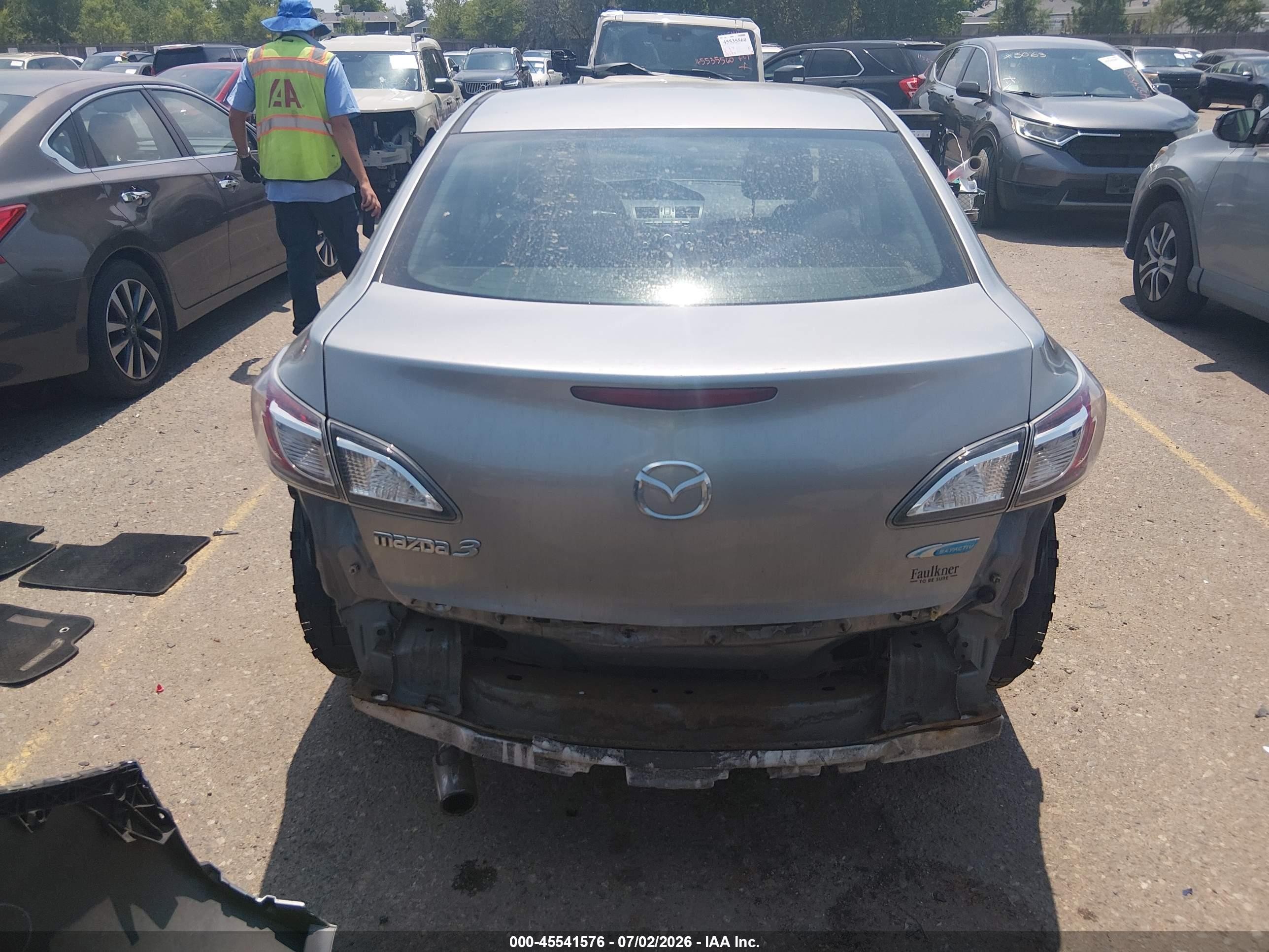 2012 Mazda Mazda3 I Touring Silver vin: JM1BL1V80C1613304