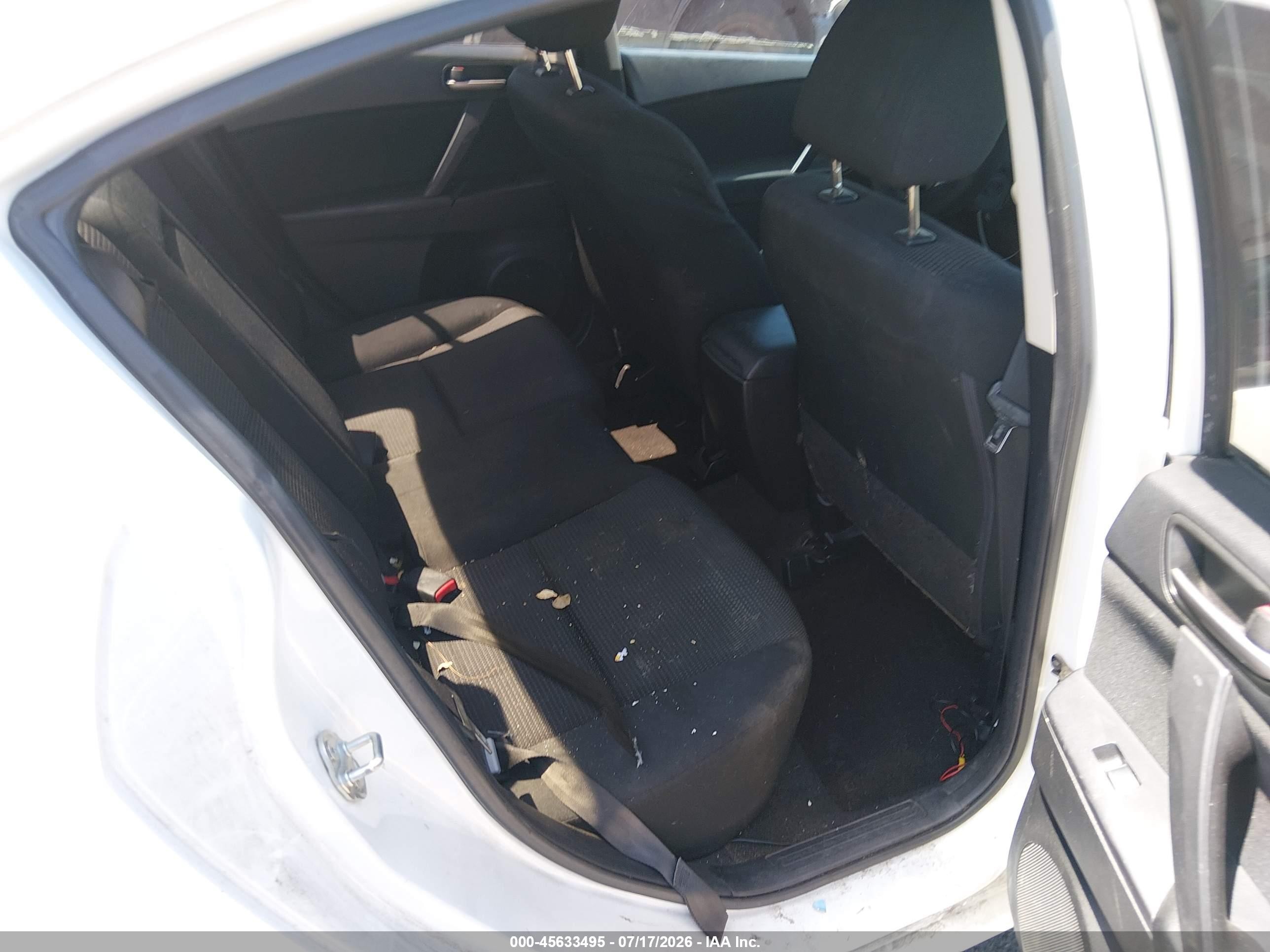 2013 Mazda Mazda3 I Touring Белый vin: JM1BL1V80D1704543