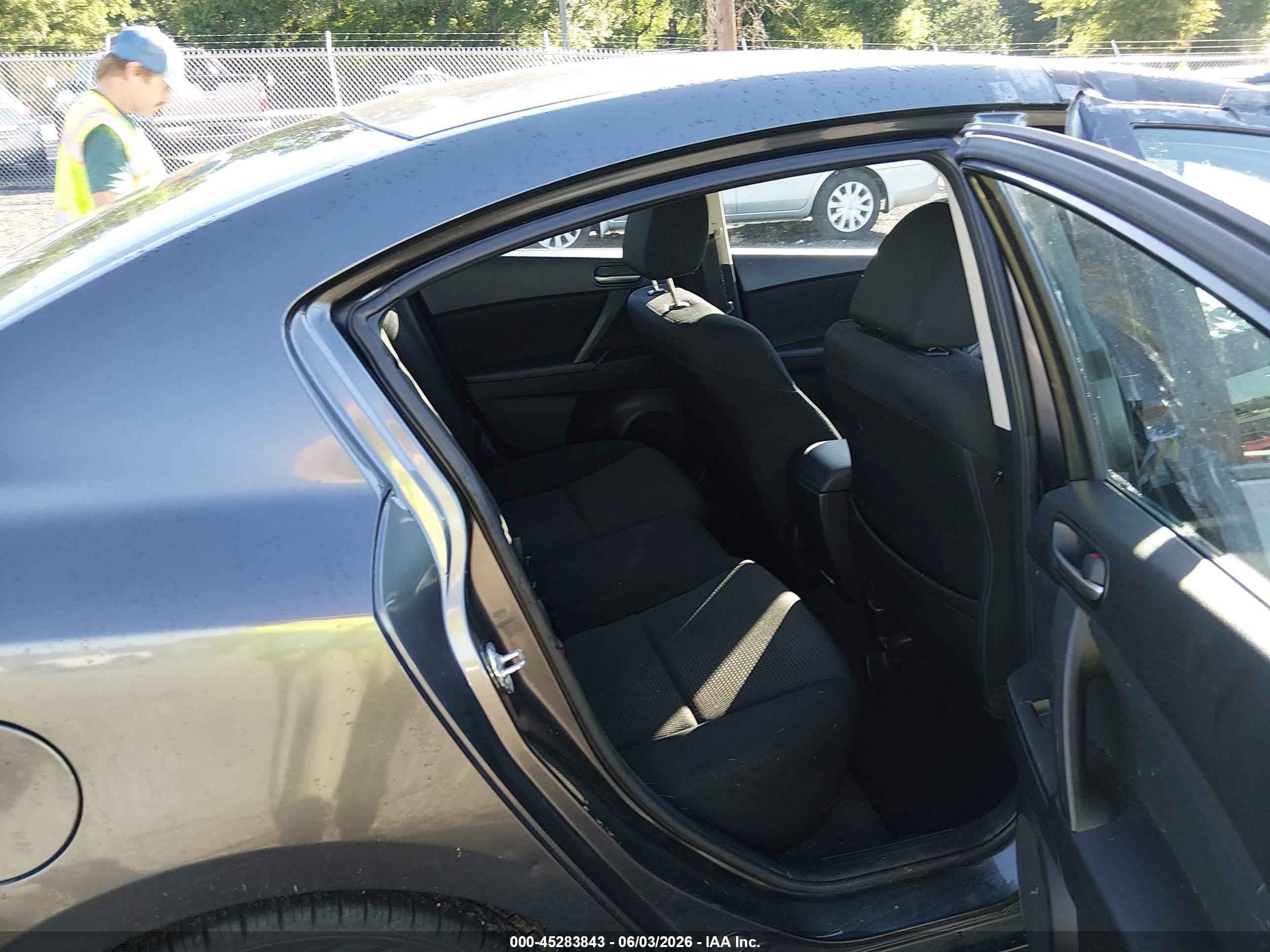 2013 Mazda Mazda3 I Touring Серый vin: JM1BL1V80D1715722