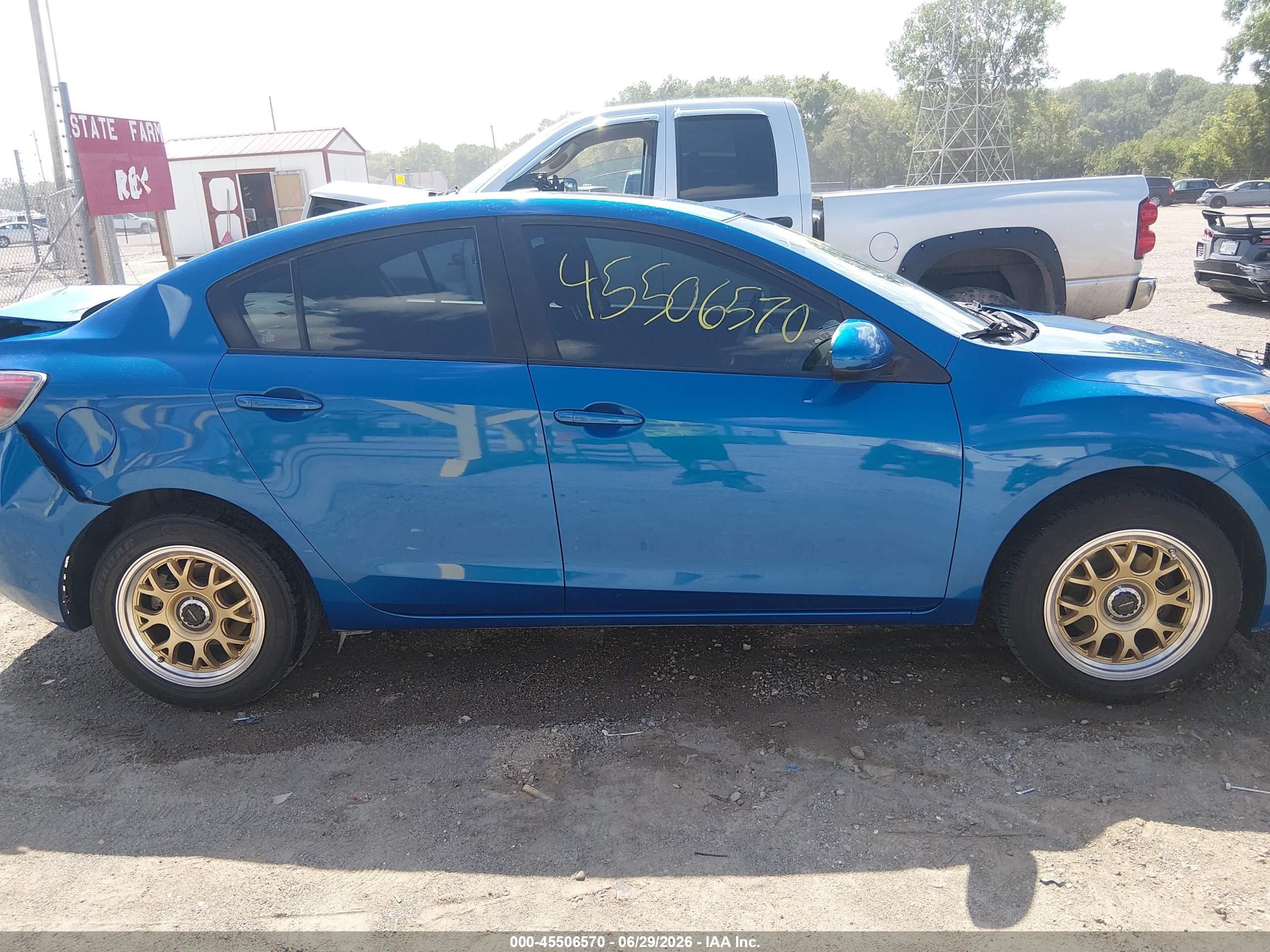 2012 Mazda Mazda3 I Touring Синий vin: JM1BL1V81C1689050