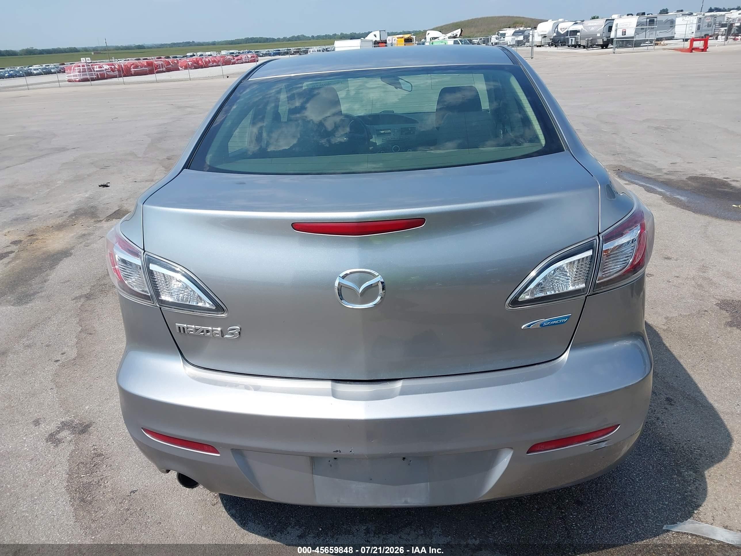 2012 Mazda Mazda3 I Touring Silver vin: JM1BL1V82C1609285