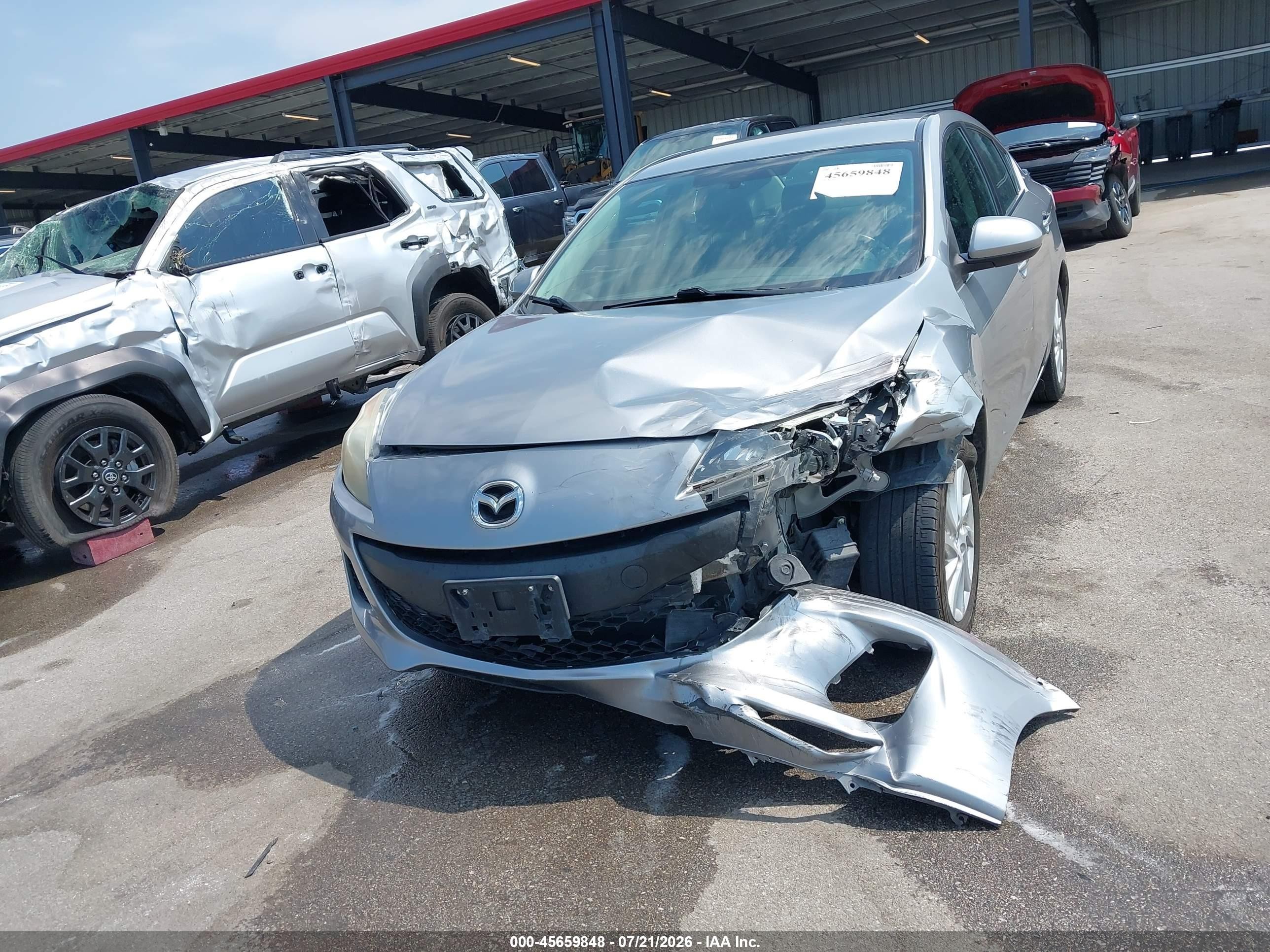 2012 Mazda Mazda3 I Touring Silver vin: JM1BL1V82C1609285