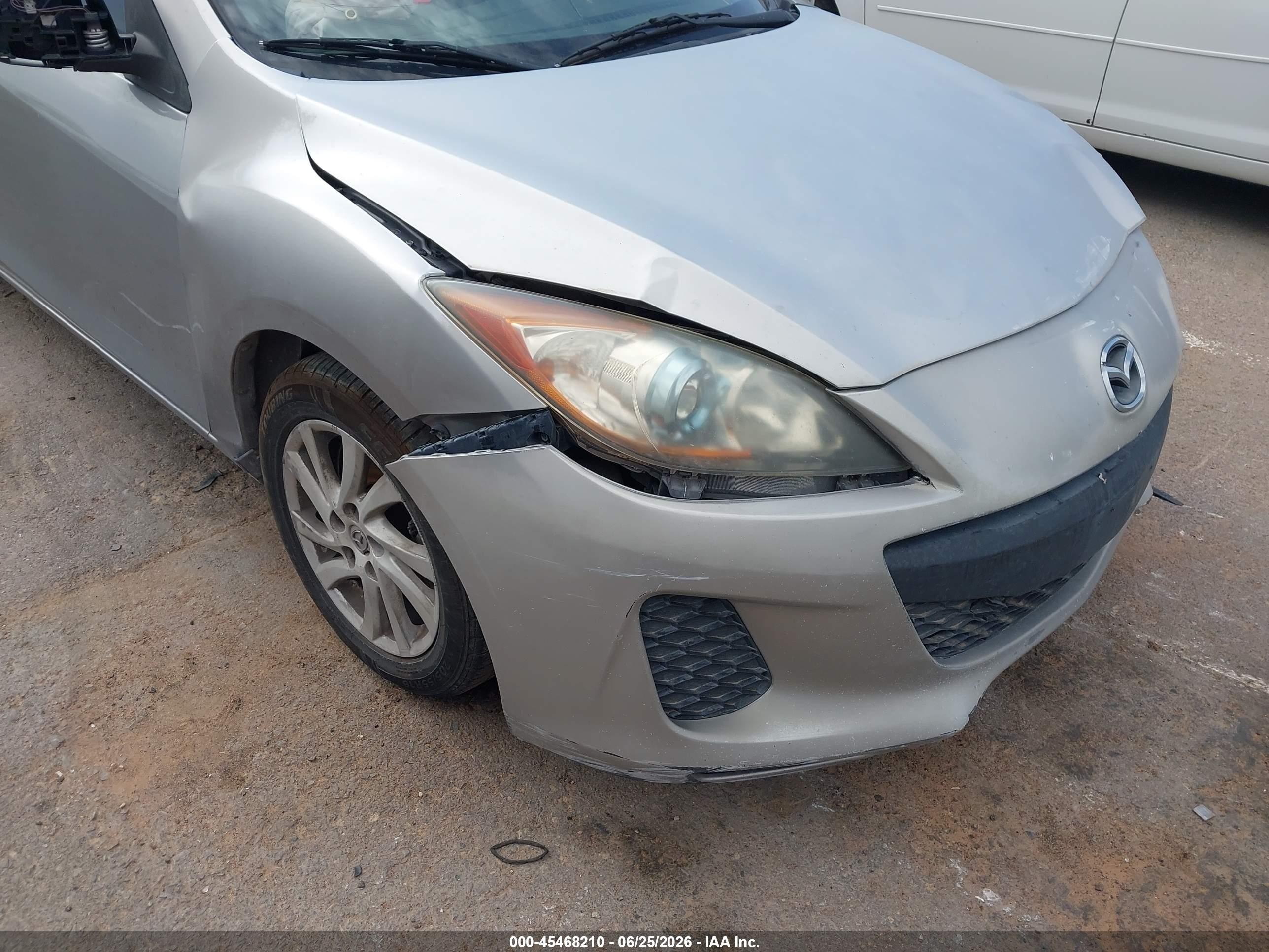 2012 Mazda Mazda3 I Touring Silver vin: JM1BL1V83C1594859