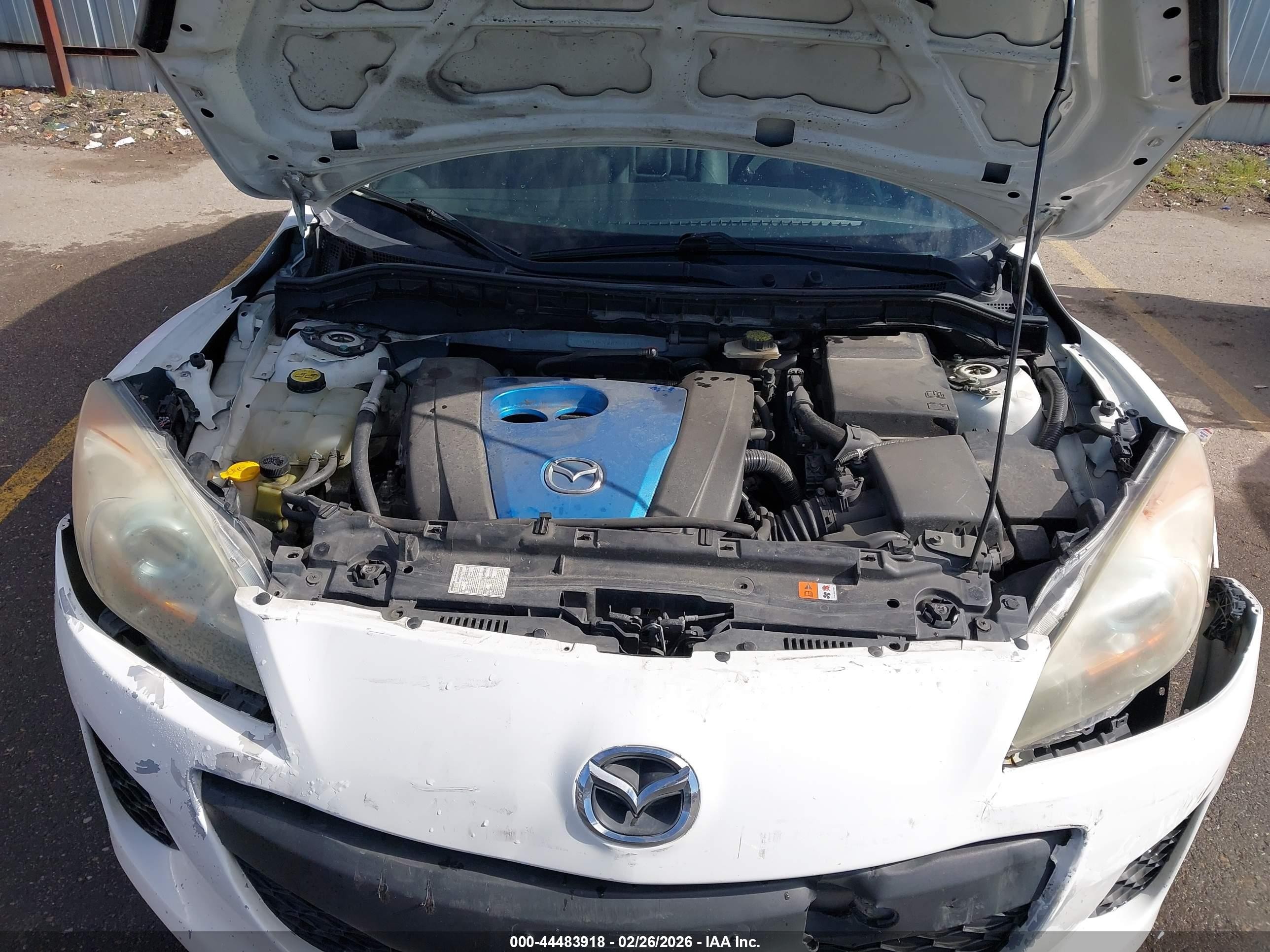 2013 Mazda Mazda3 I Touring Белый vin: JM1BL1V83D1713527