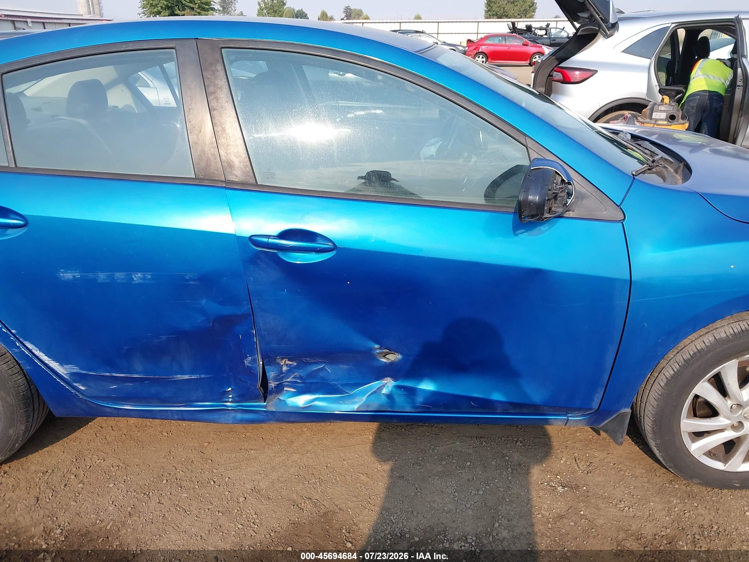 2012 Mazda Mazda3 I Touring Blue vin: JM1BL1V84C1677300