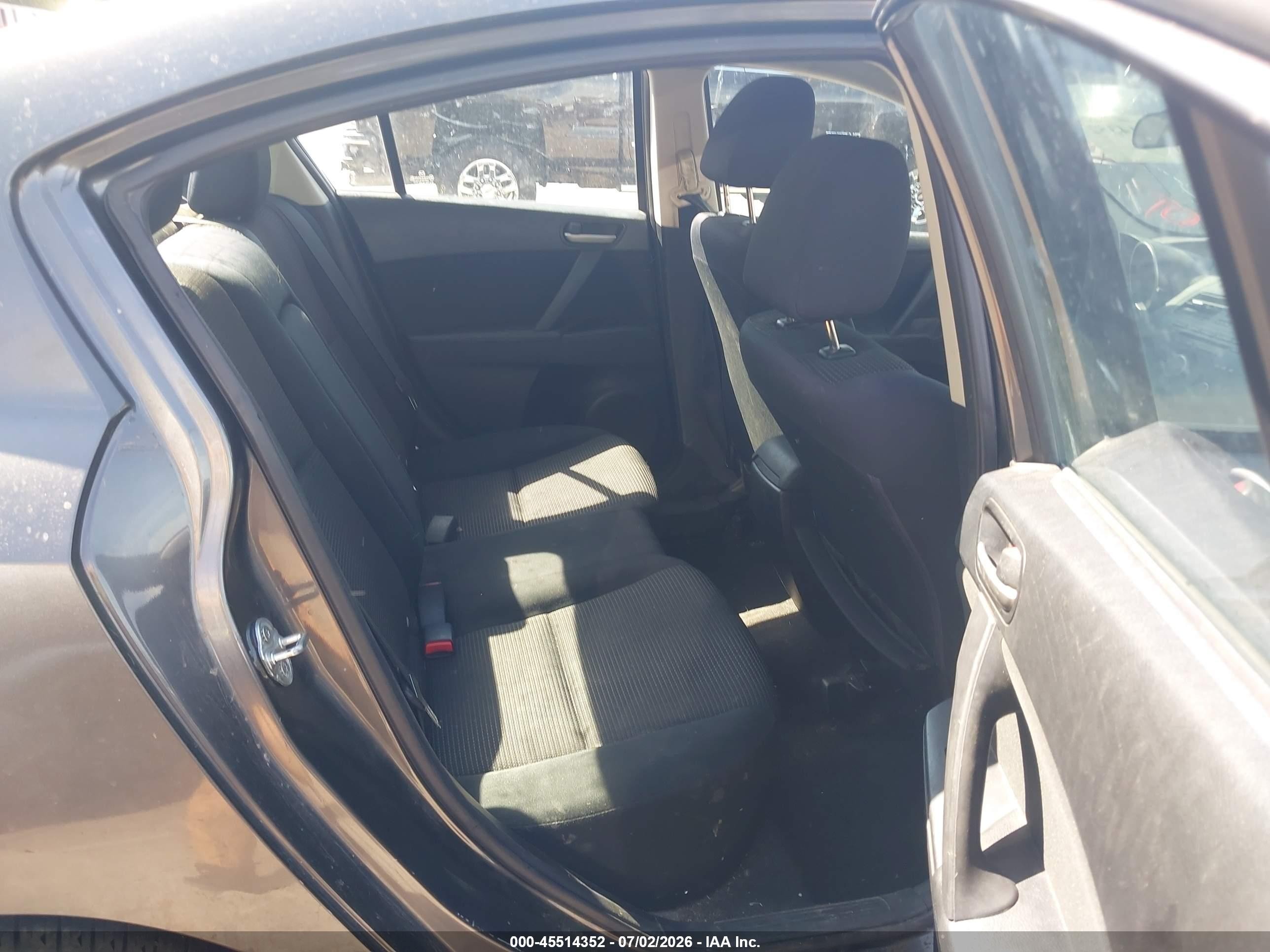 2012 Mazda Mazda3 I Touring Gray vin: JM1BL1V85C1575665