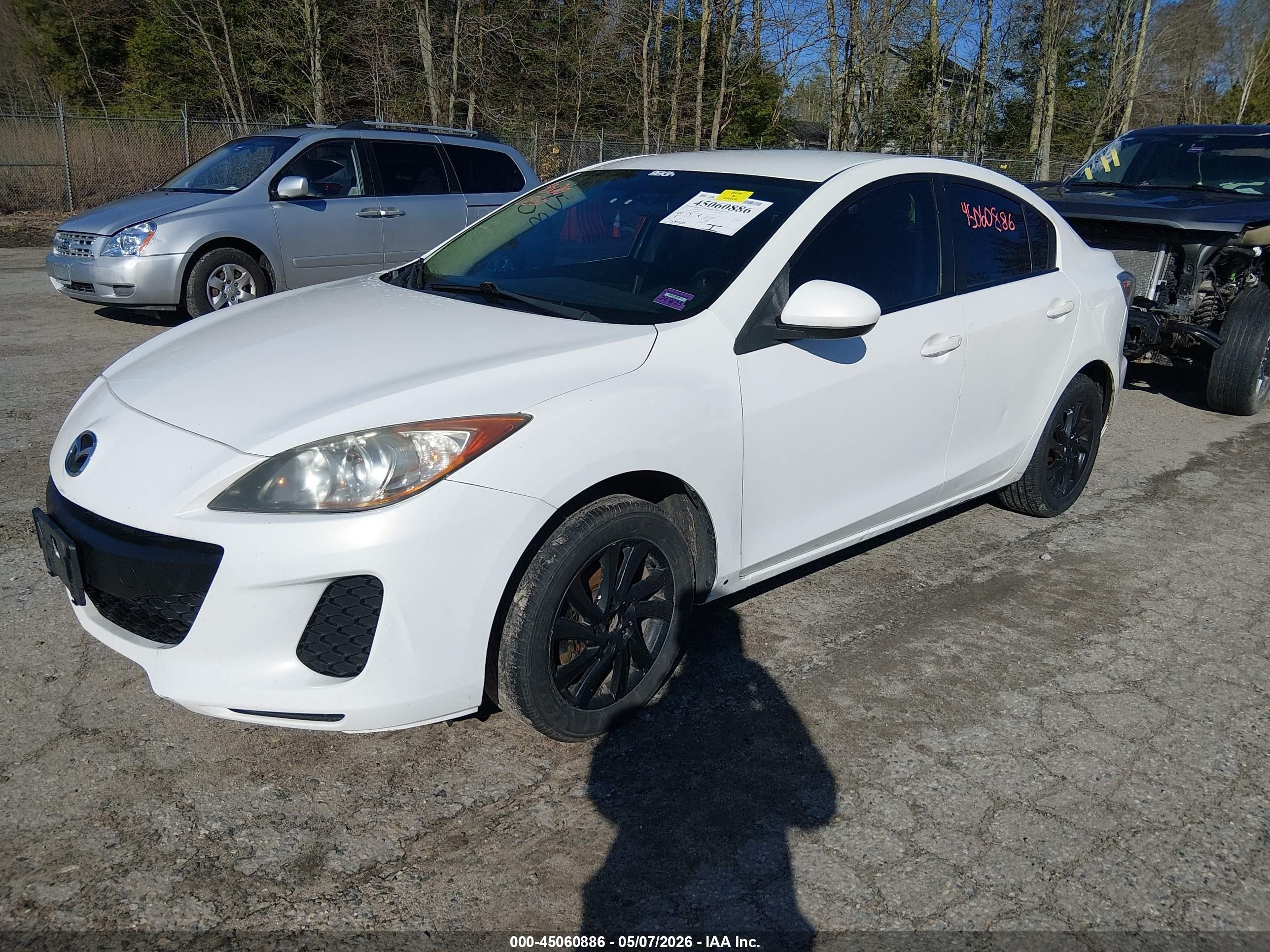 2012 Mazda Mazda3 I Touring Белый vin: JM1BL1V85C1649862