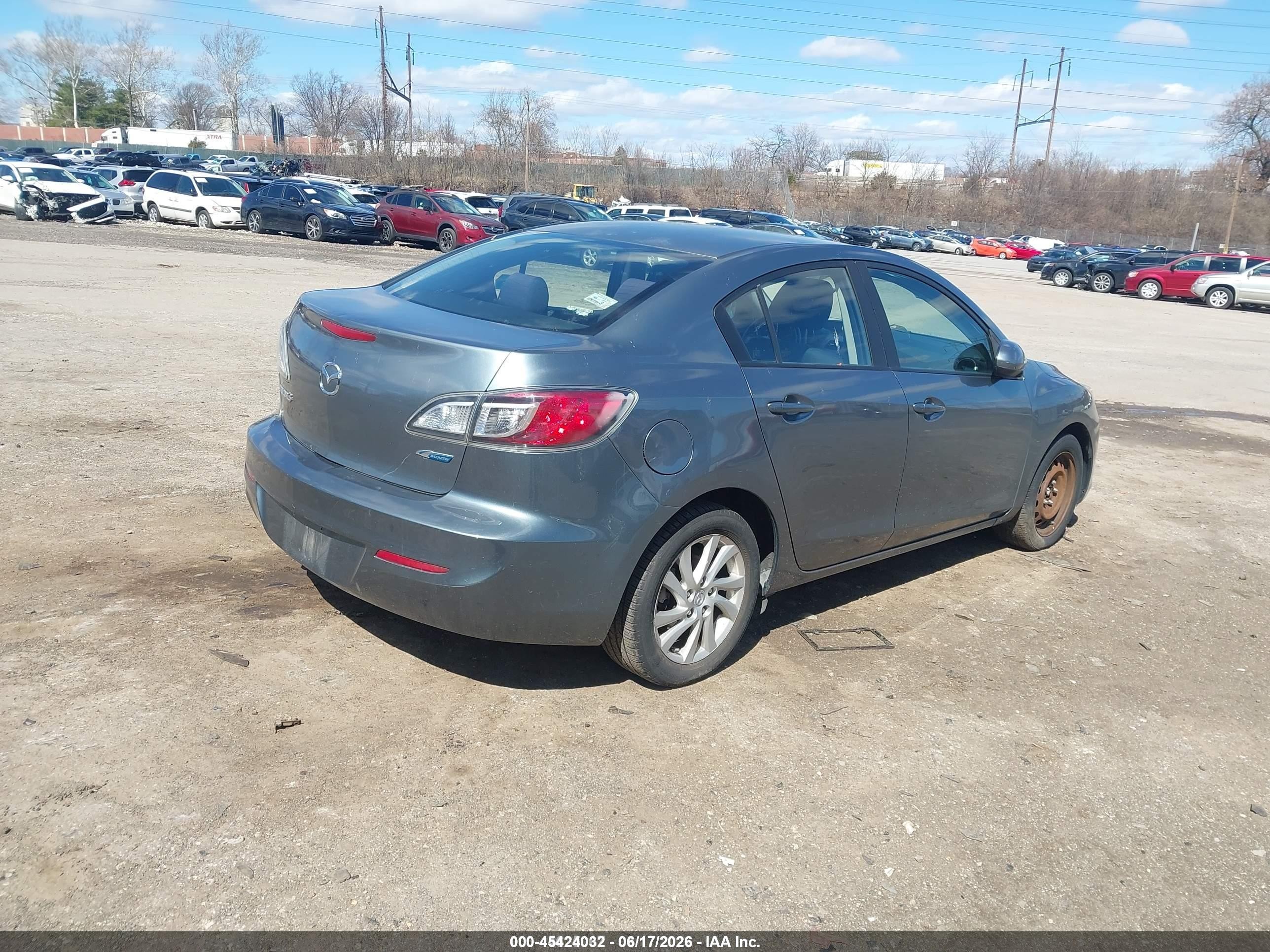 2012 Mazda Mazda3 I Touring Blue vin: JM1BL1V85C1659551