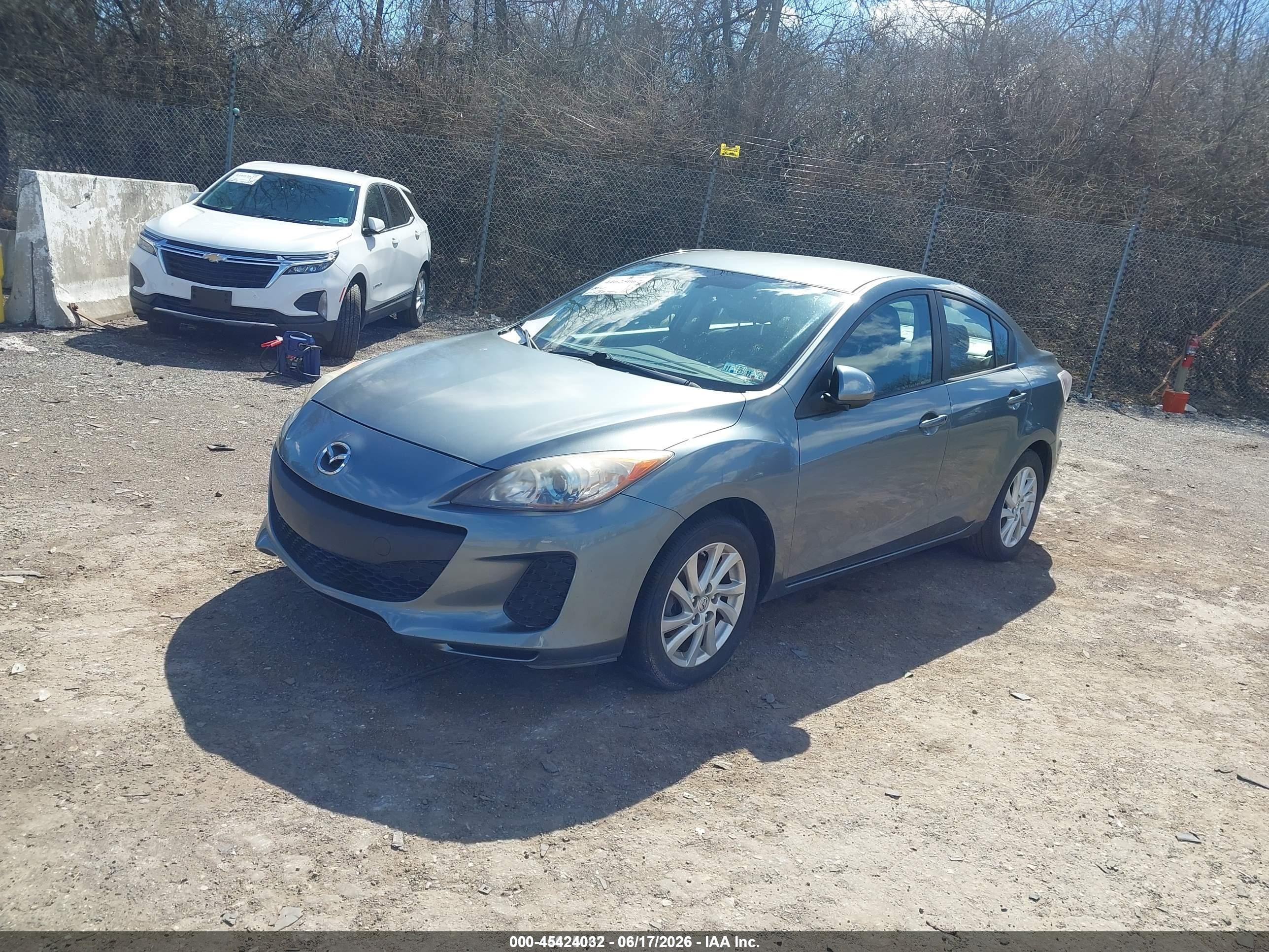 2012 Mazda Mazda3 I Touring Blue vin: JM1BL1V85C1659551