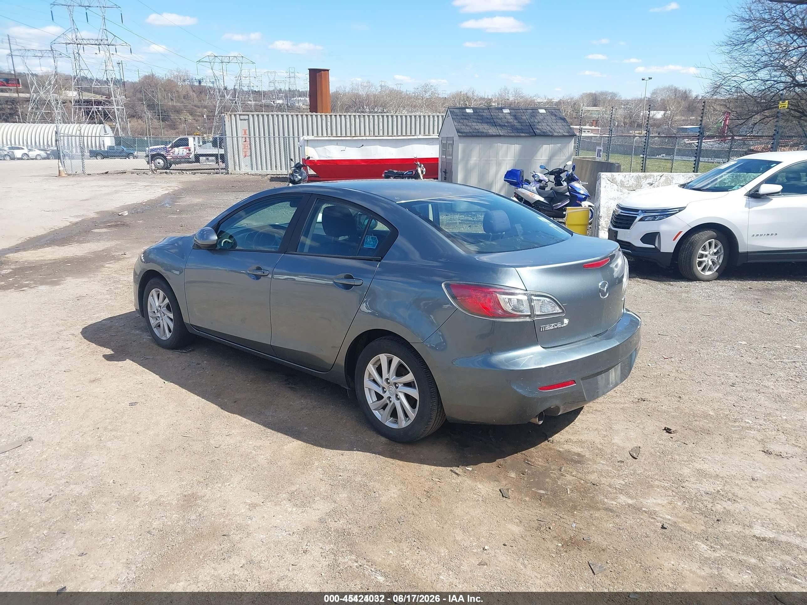 2012 Mazda Mazda3 I Touring Blue vin: JM1BL1V85C1659551