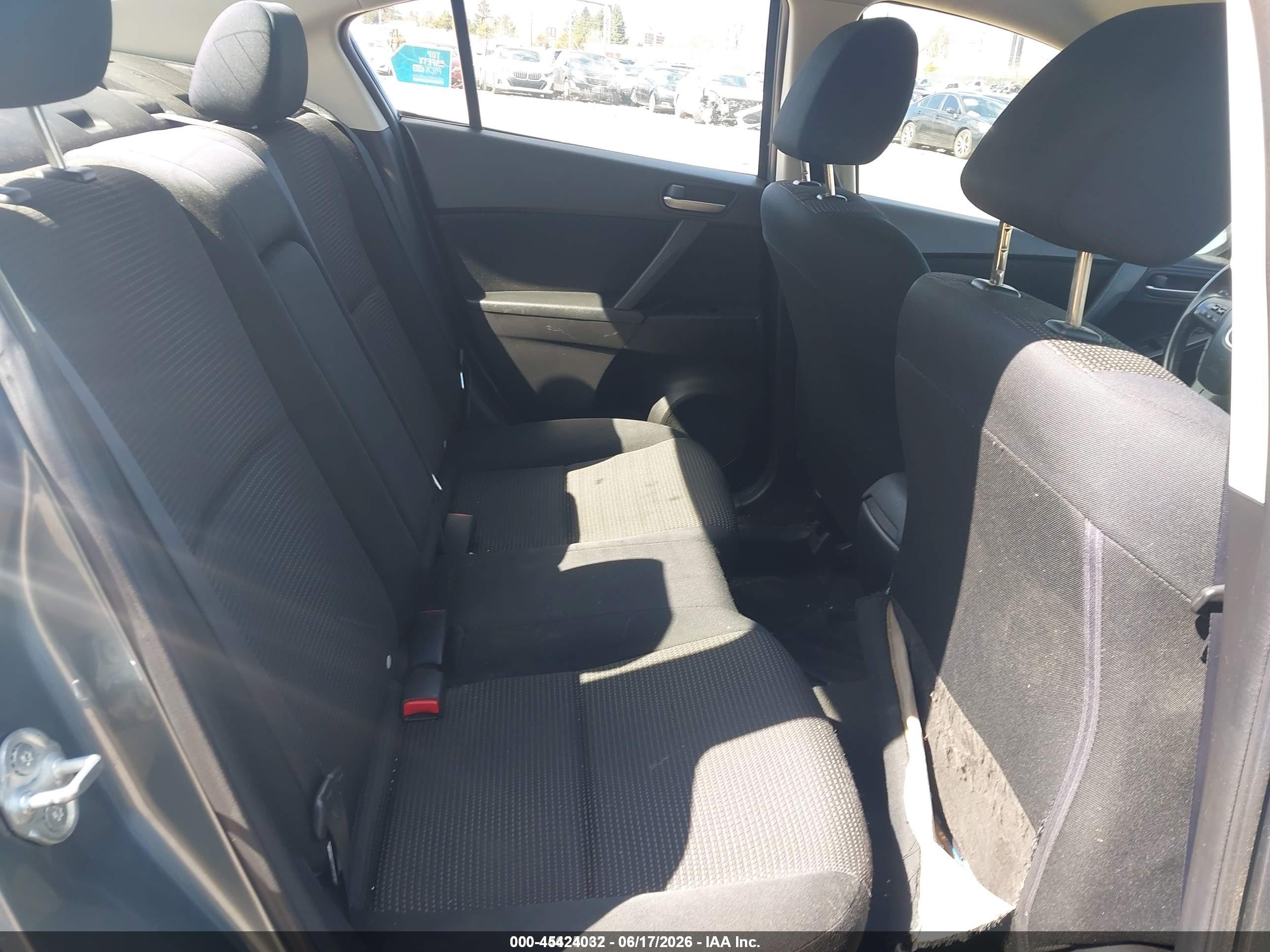 2012 Mazda Mazda3 I Touring Blue vin: JM1BL1V85C1659551