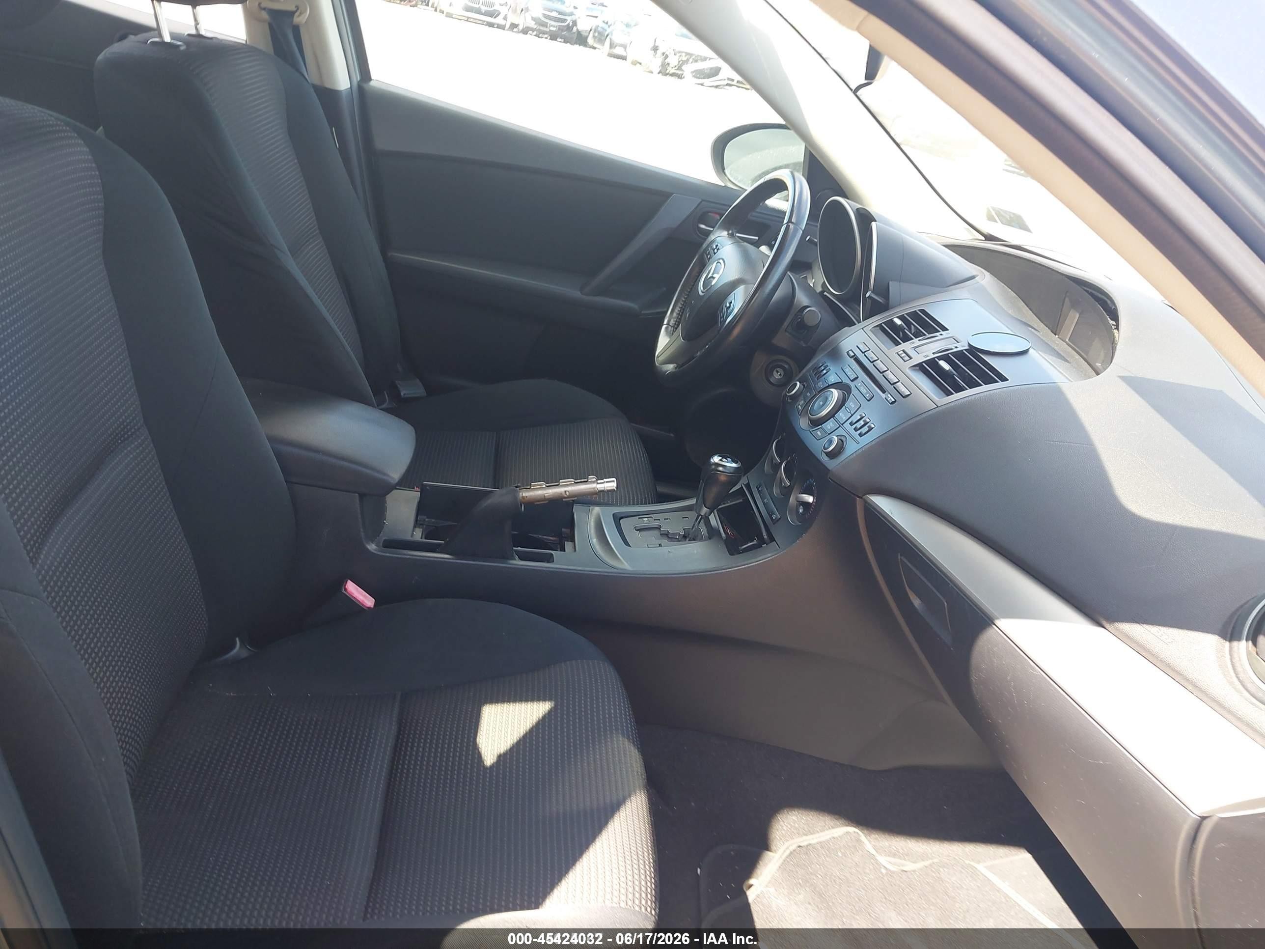 2012 Mazda Mazda3 I Touring Blue vin: JM1BL1V85C1659551