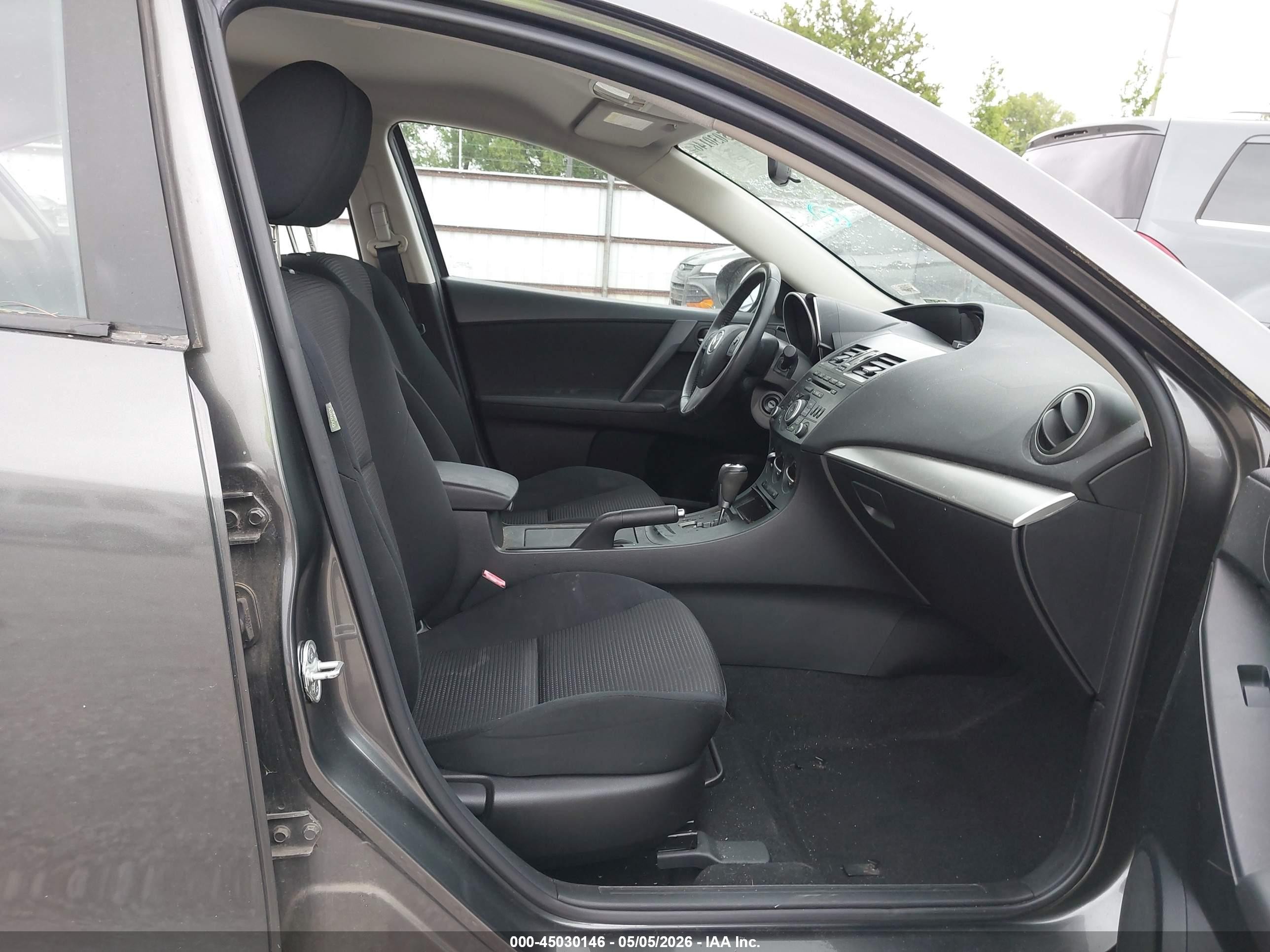 2012 Mazda Mazda3 I Touring Gray vin: JM1BL1V87C1678831