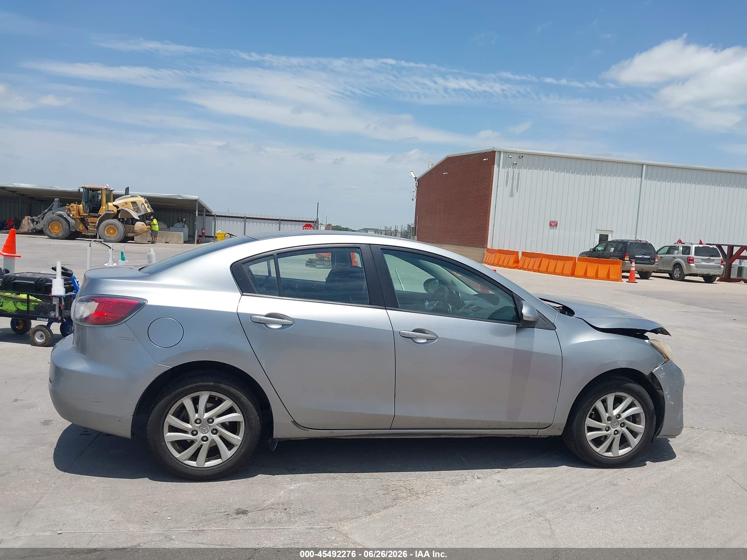 2012 Mazda Mazda3 I Touring Silver vin: JM1BL1V87C1685410