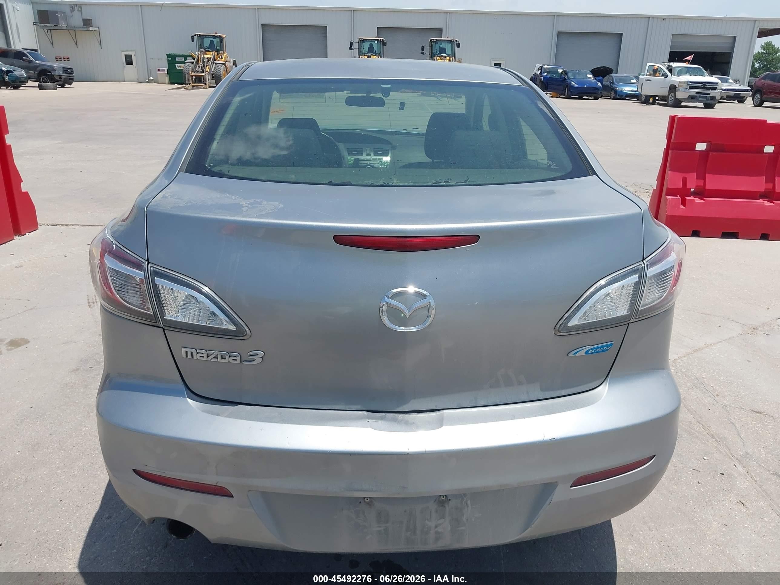 2012 Mazda Mazda3 I Touring Silver vin: JM1BL1V87C1685410