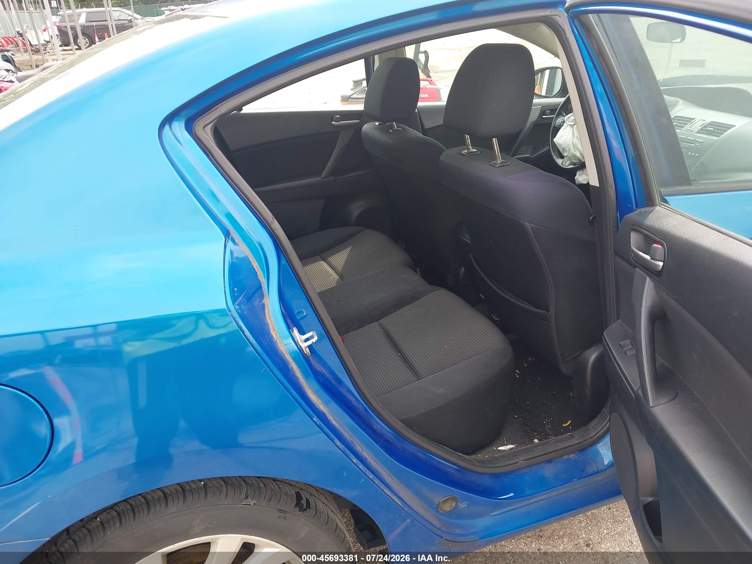 2012 Mazda Mazda3 I Touring Синий vin: JM1BL1V87C1698786