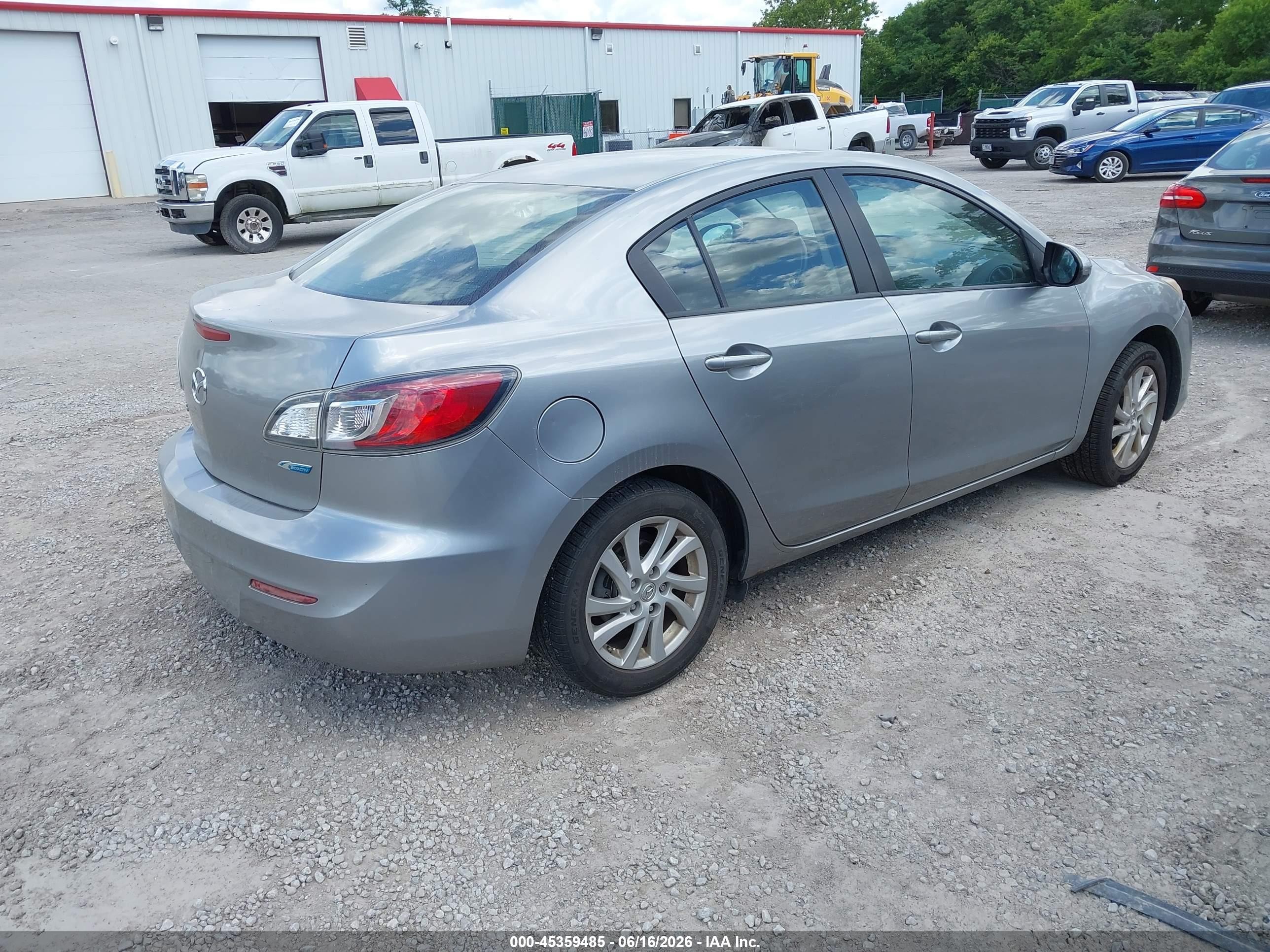 2012 Mazda Mazda3 I Touring Silver vin: JM1BL1V88C1652481