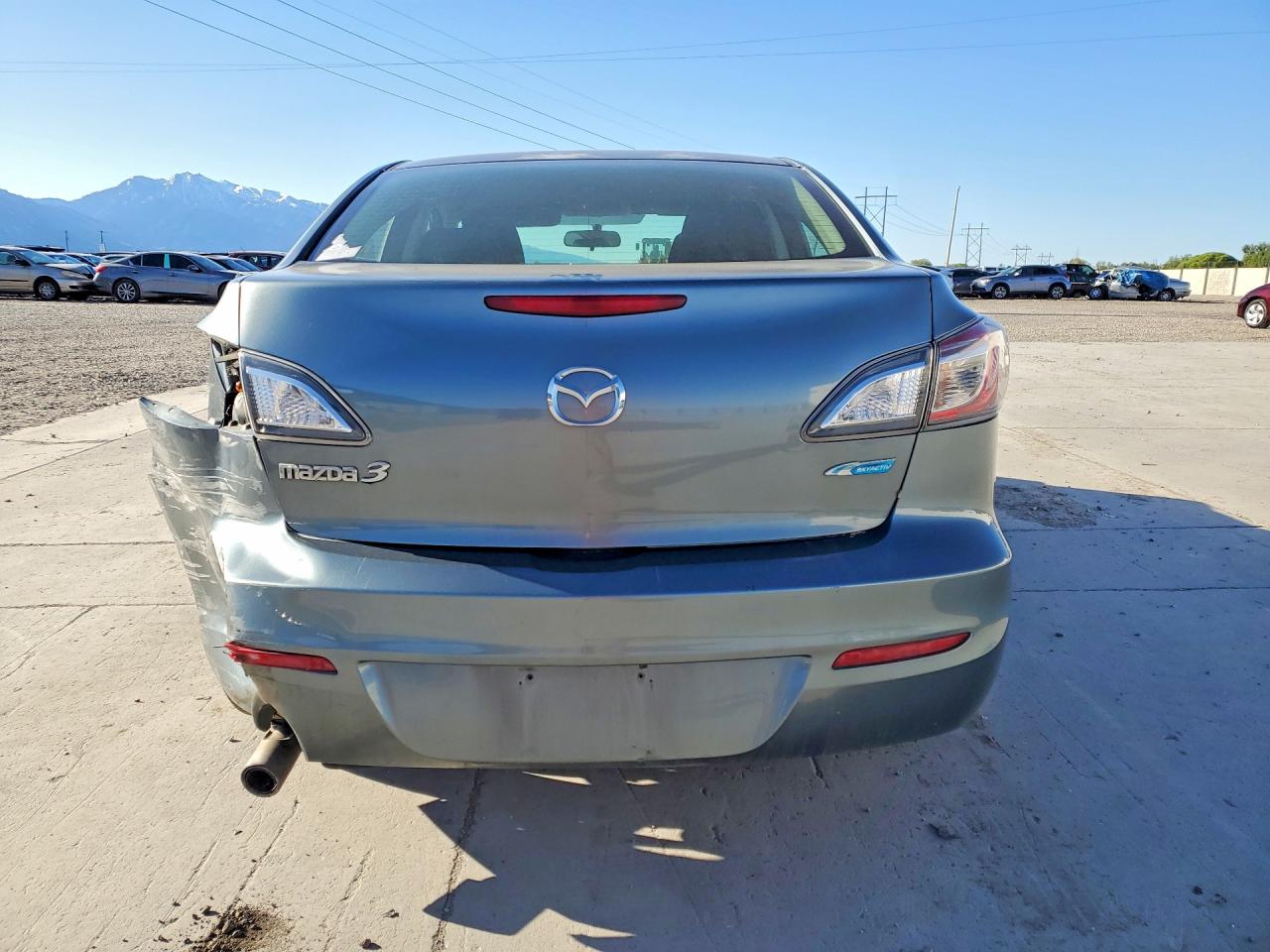 2012 Mazd Mazda3 I Gray vin: JM1BL1V88C1693371