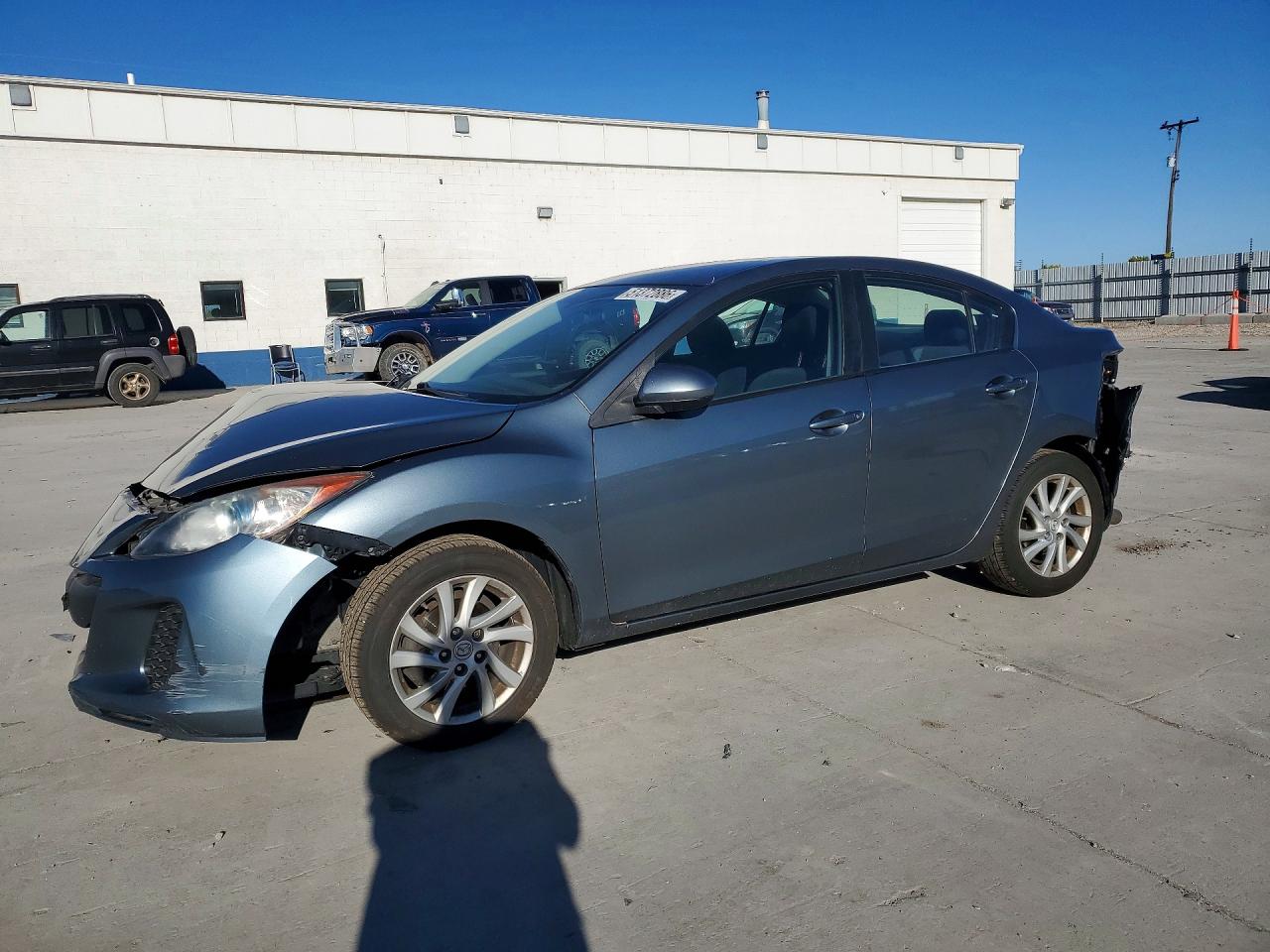 2012 Mazd Mazda3 I Gray vin: JM1BL1V88C1693371