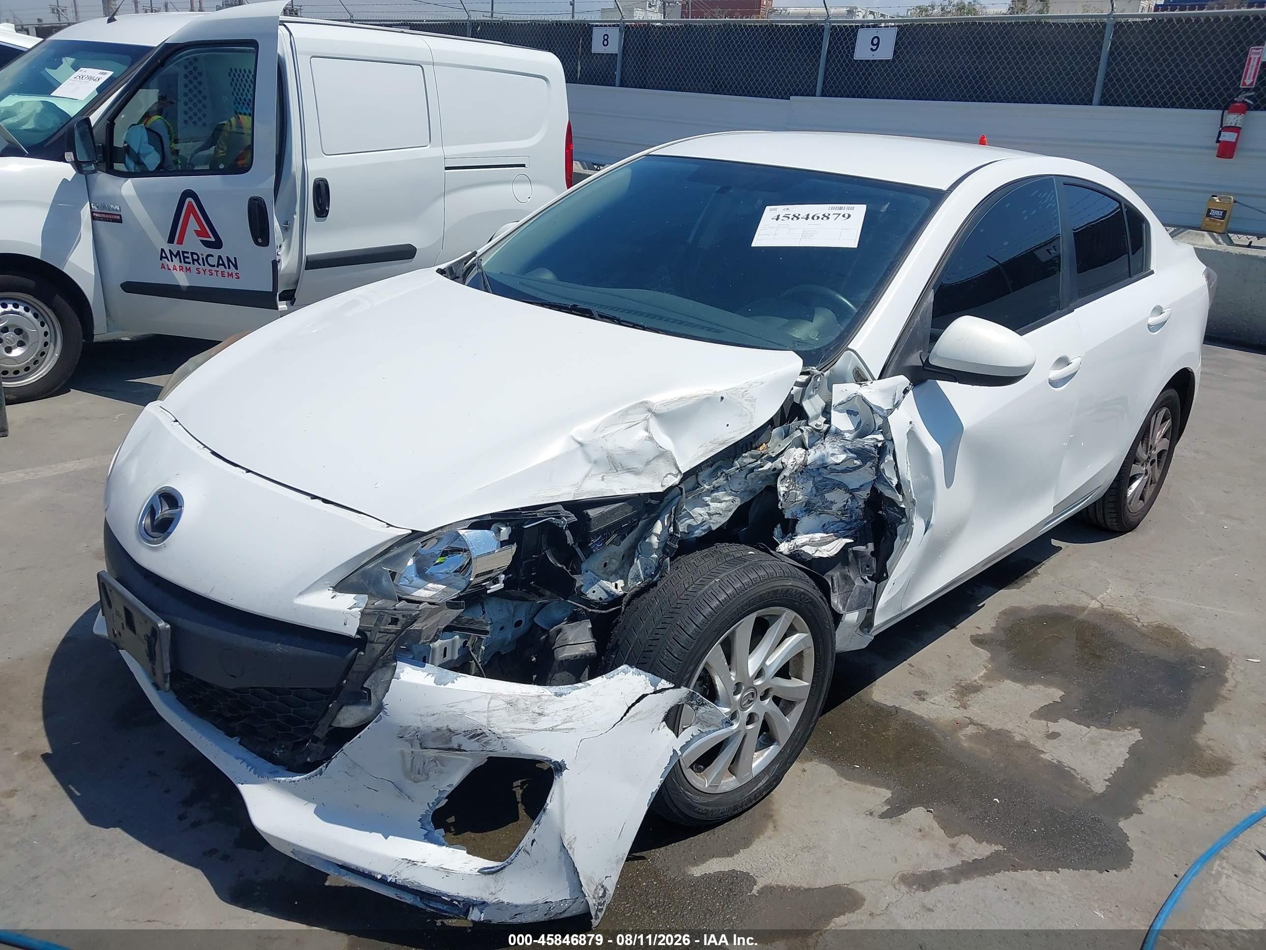 2012 Mazda Mazda3 I Touring White vin: JM1BL1V89C1644244