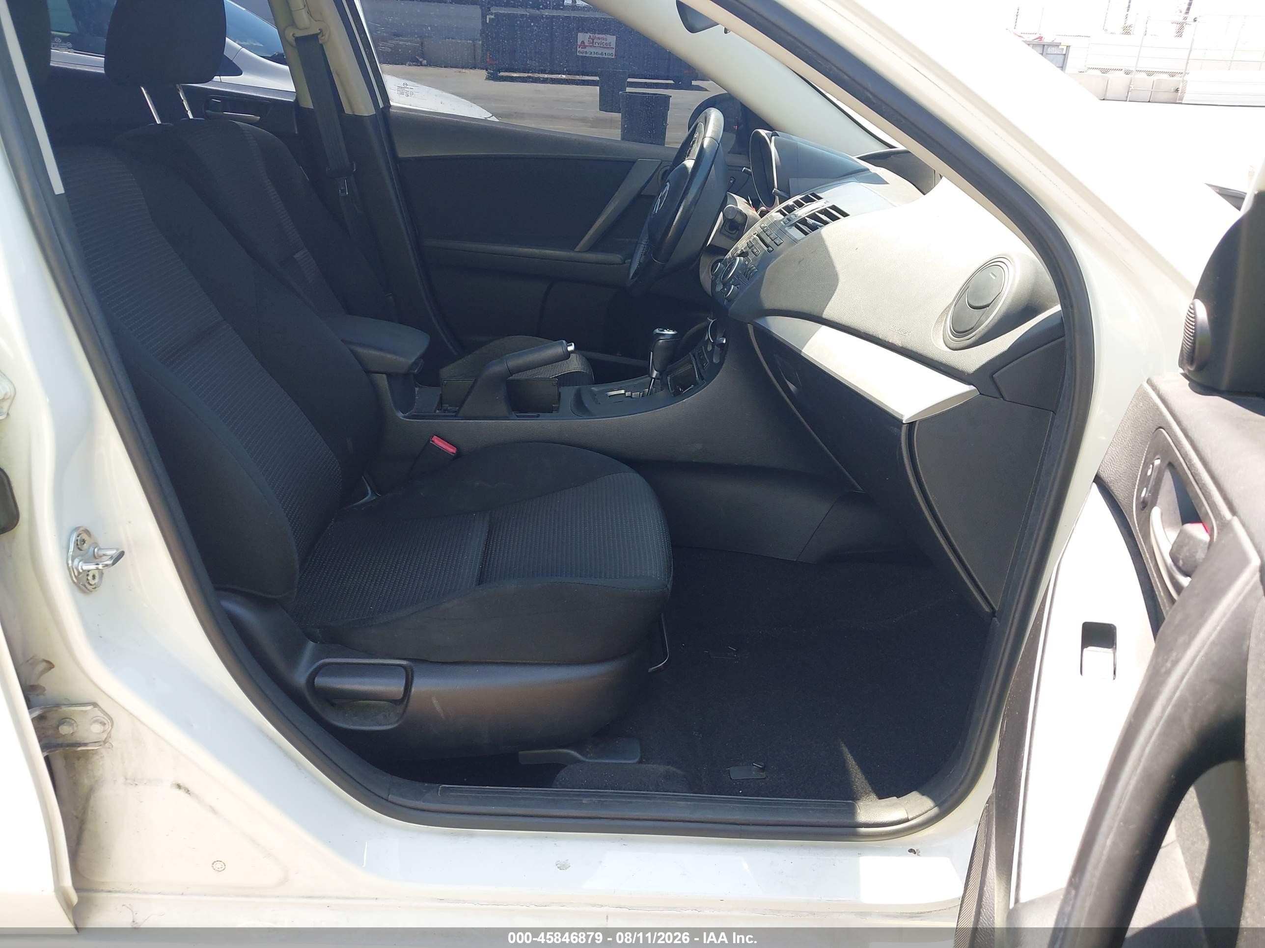 2012 Mazda Mazda3 I Touring White vin: JM1BL1V89C1644244