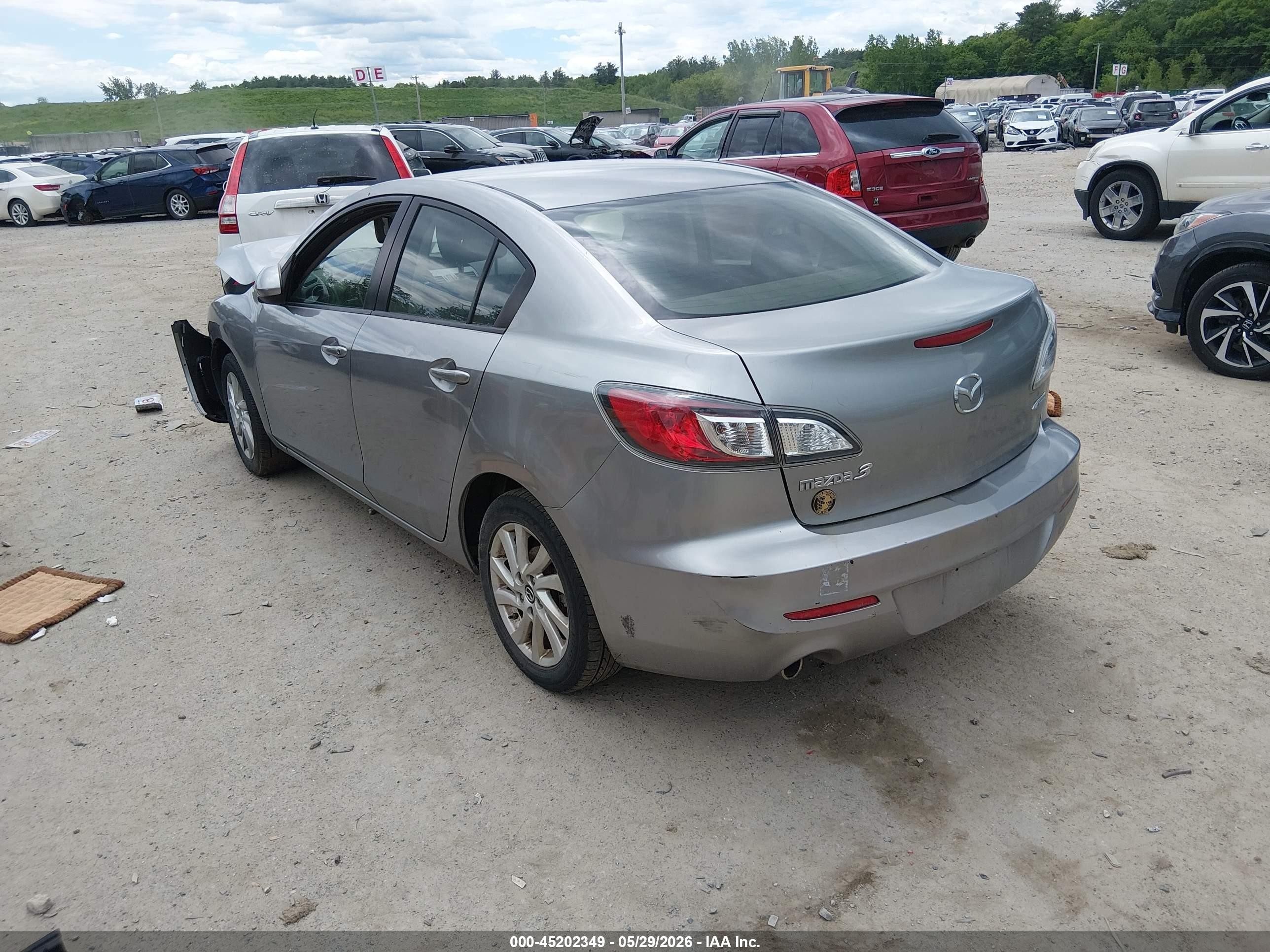 2012 Mazda Mazda3 I Touring Silver vin: JM1BL1V89C1648214