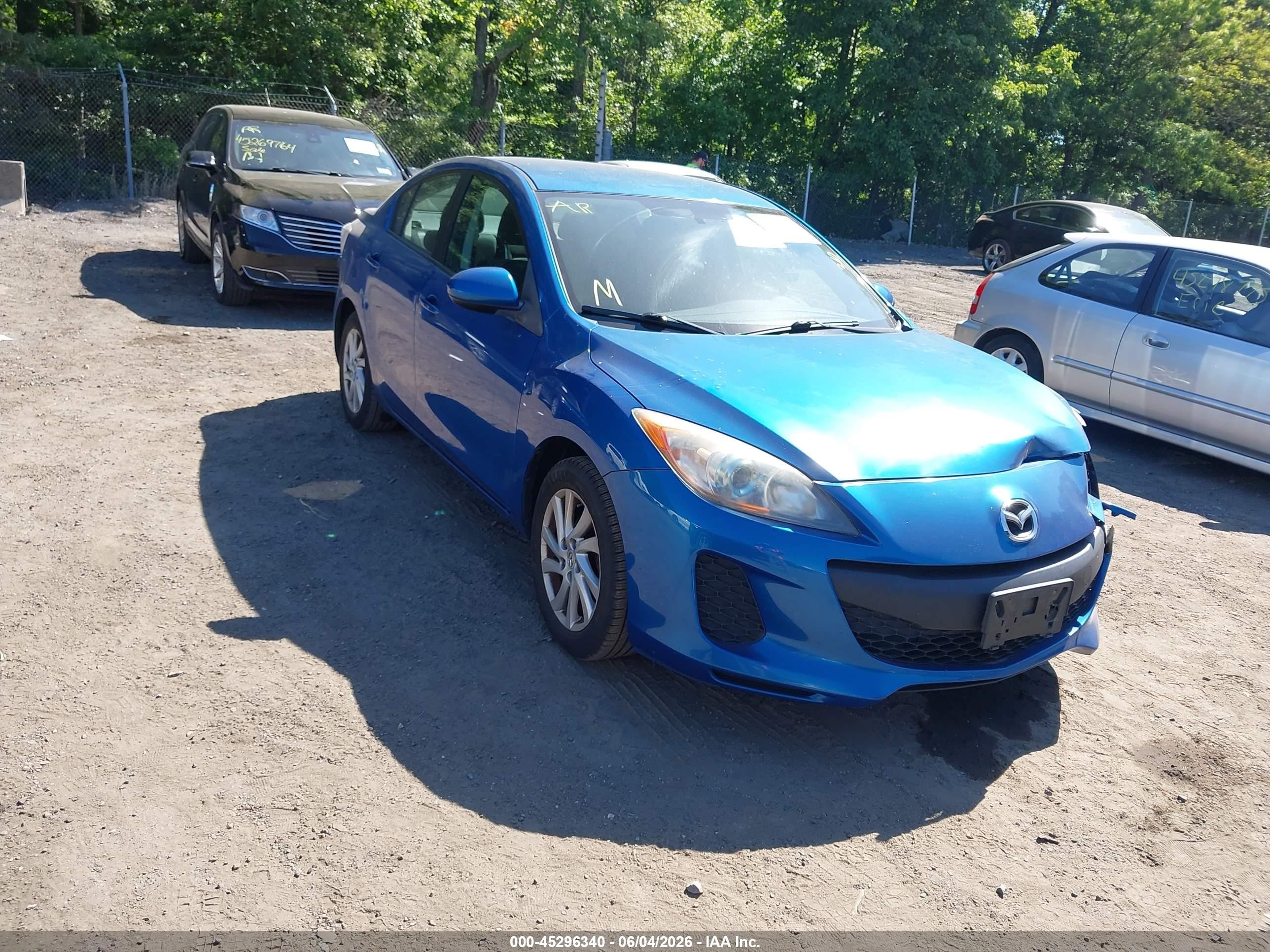 2012 Mazda Mazda3 I Touring Blue vin: JM1BL1V89C1652344