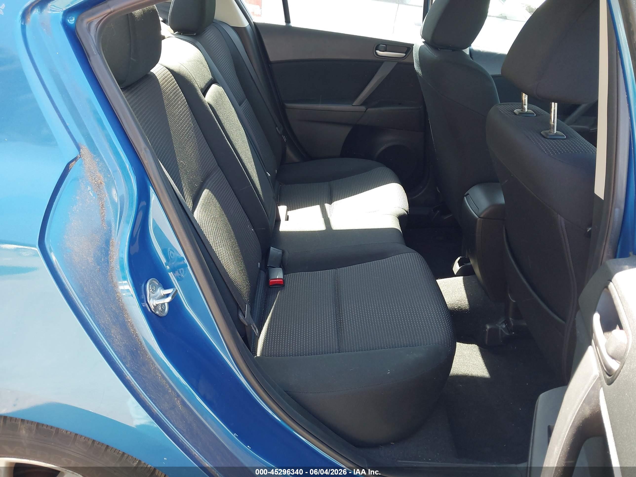 2012 Mazda Mazda3 I Touring Blue vin: JM1BL1V89C1652344